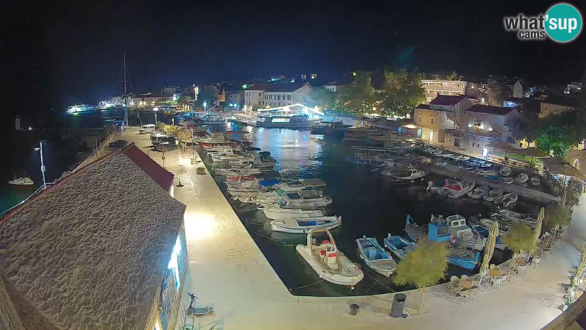 Webcam Bol Harbour – Live View of Bol Riva & Marina