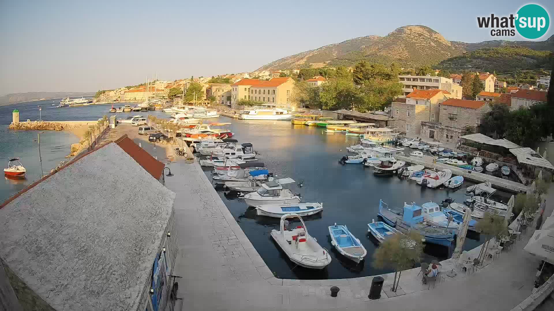 Webcam Bol Harbour – Live View of Bol Riva & Marina