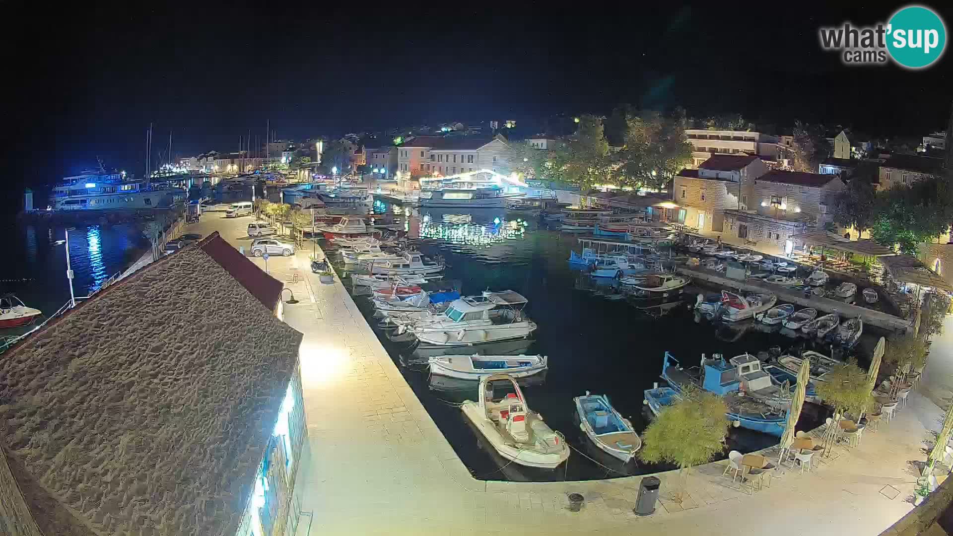 Webcam Bol Hafen – Liveblick auf Bol Riva & Marina