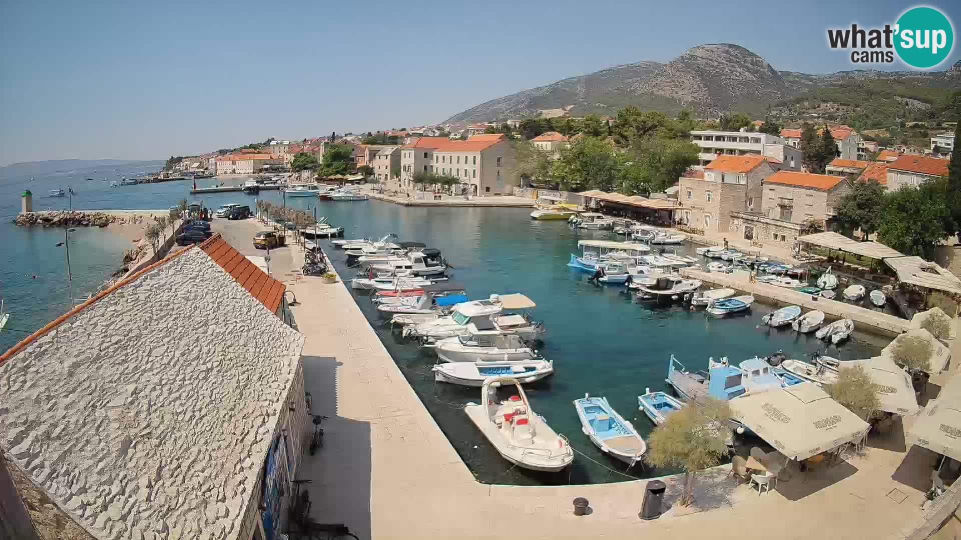 Webcam Bol Harbour – Live View of Bol Riva & Marina