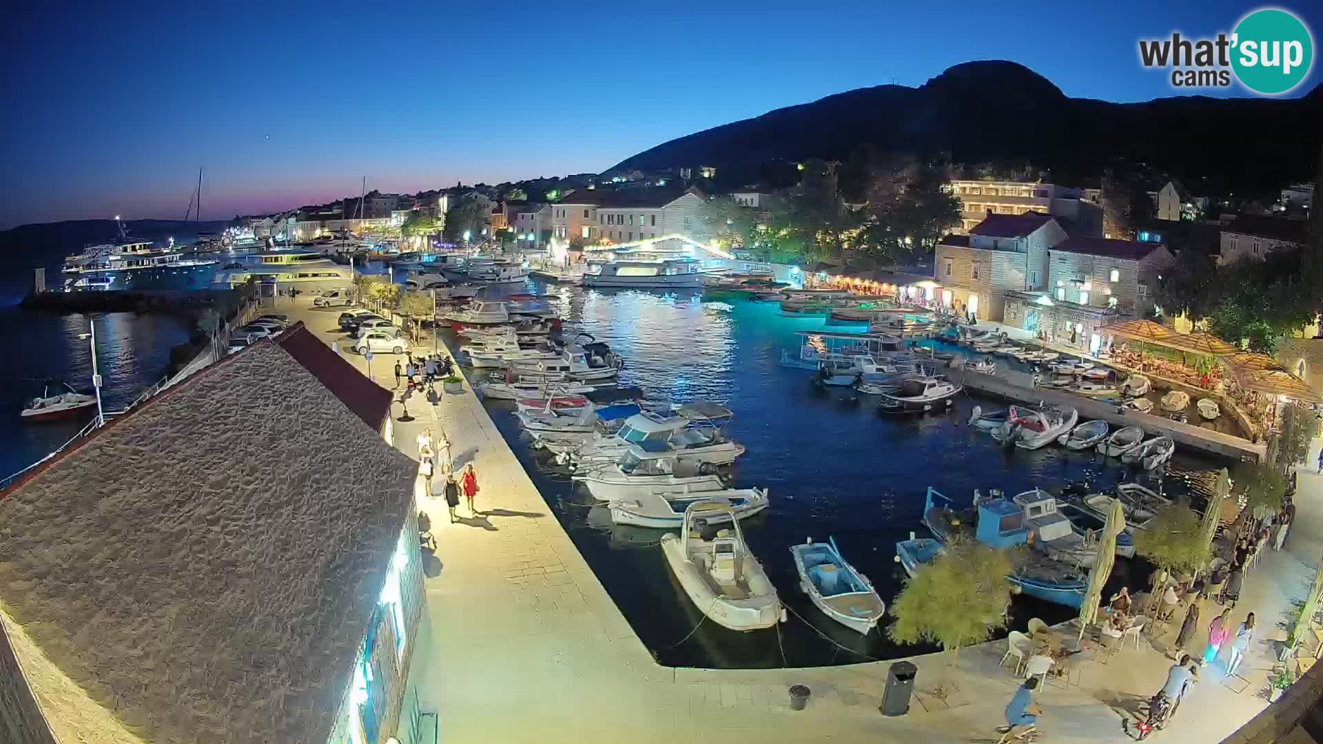 Webcam Bol Harbour – Live View of Bol Riva & Marina