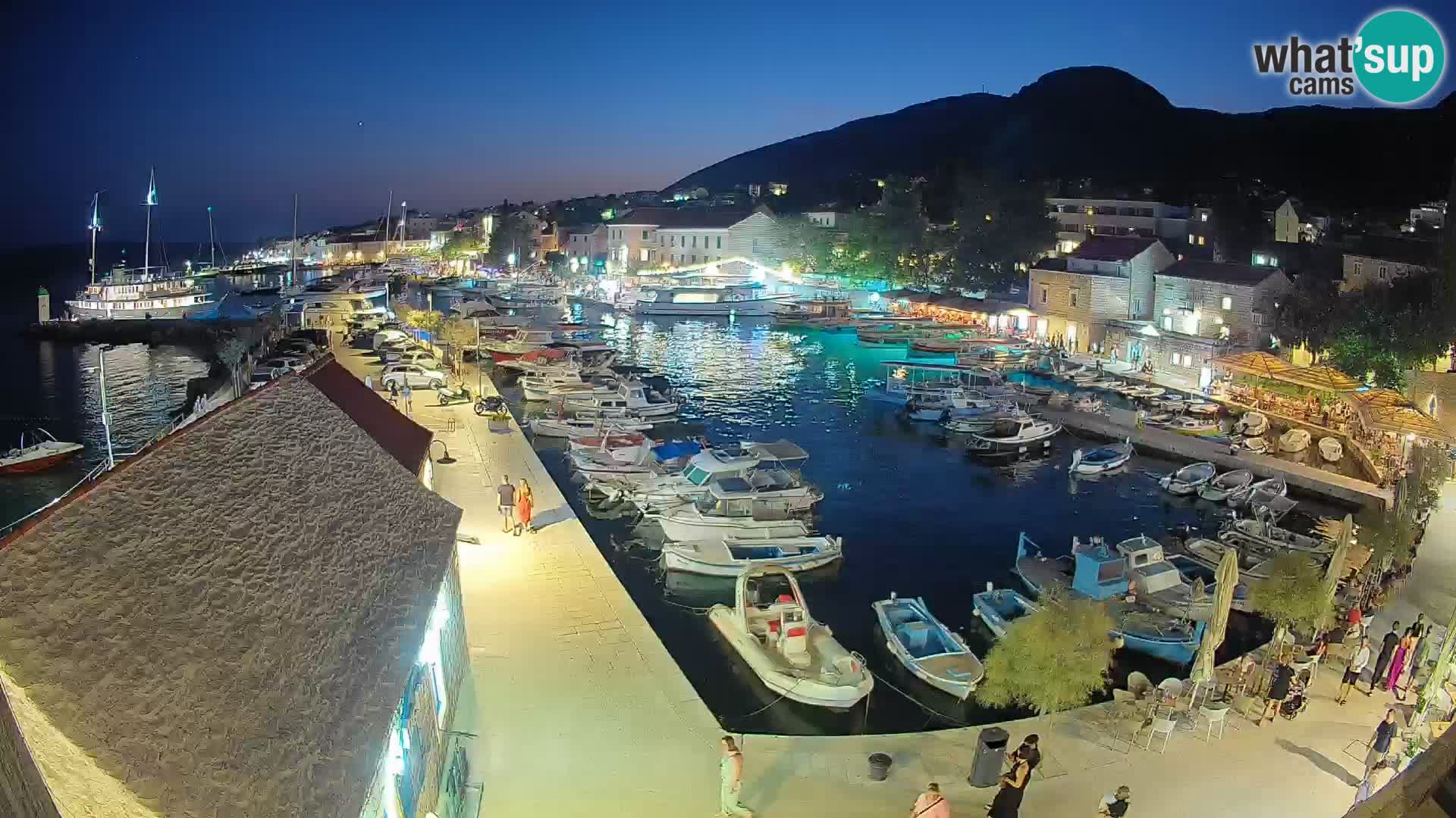 Webcam Bol Harbour – Live View of Bol Riva & Marina