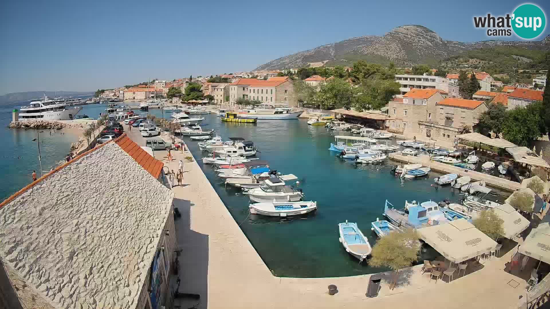 Webcam Bol Hafen – Liveblick auf Bol Riva & Marina