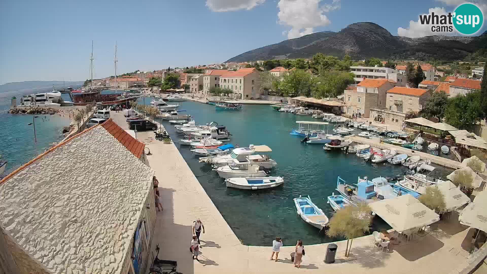 Webcam Bol Harbour – Live View of Bol Riva & Marina