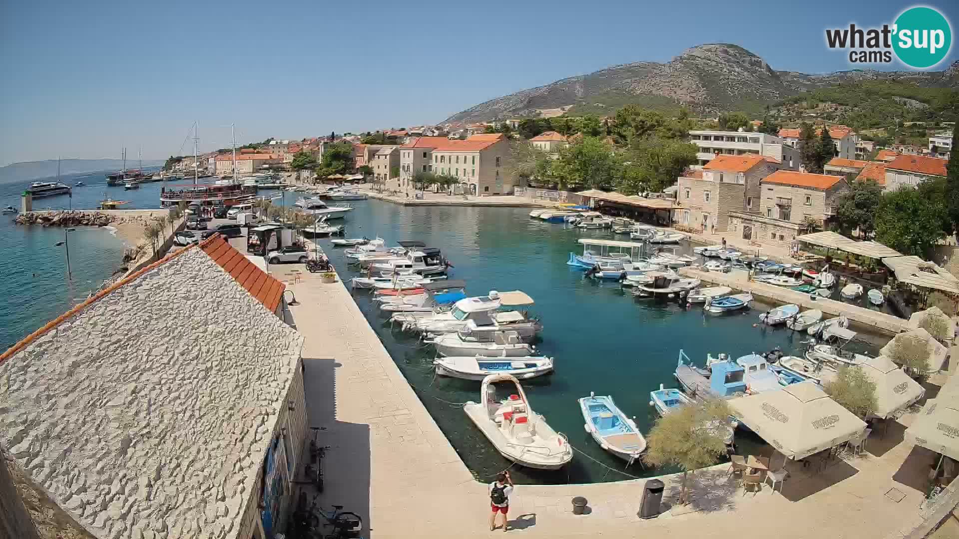 Webcam Bol Hafen – Liveblick auf Bol Riva & Marina