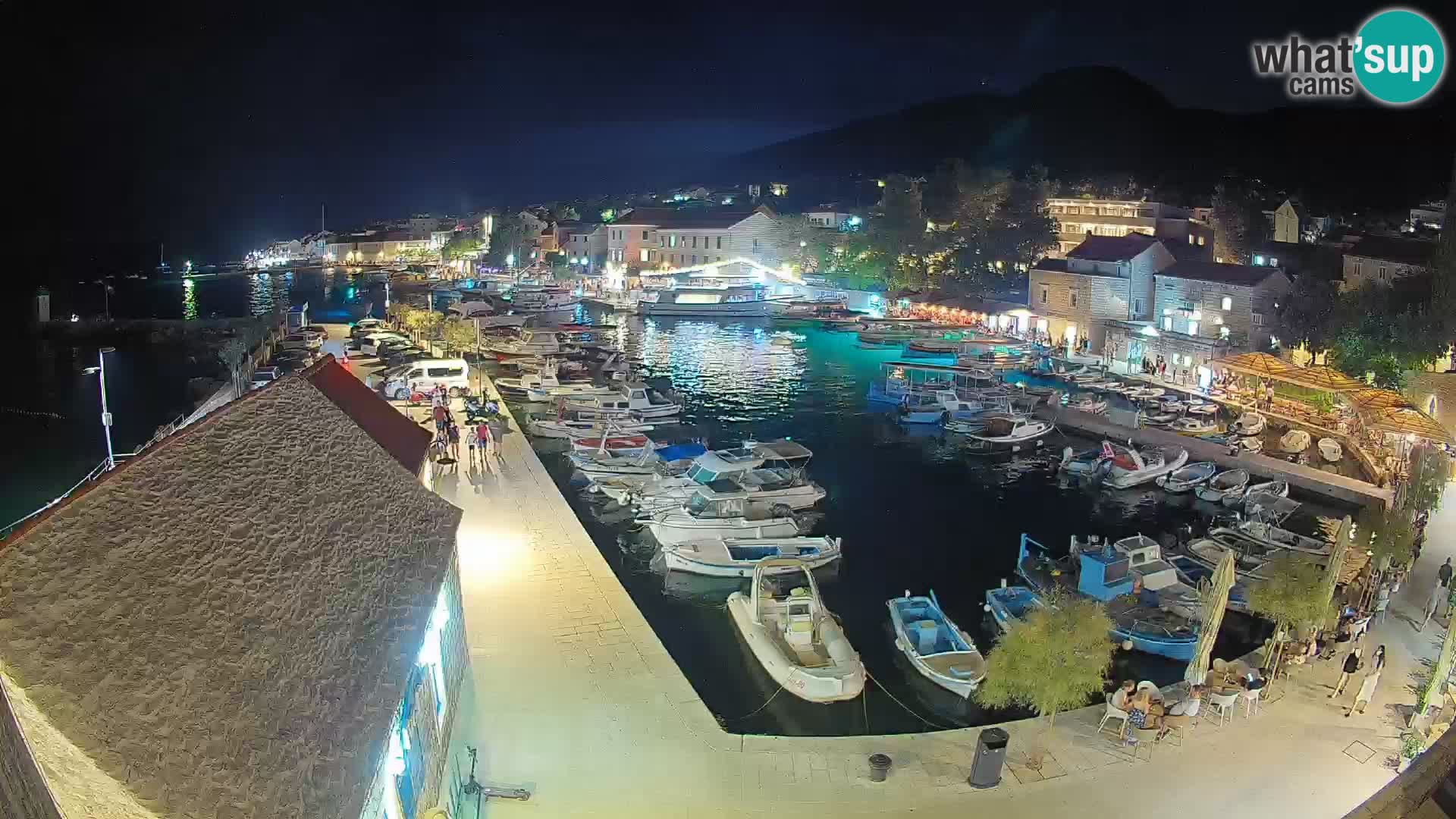 Webcam Bol Harbour – Live View of Bol Riva & Marina