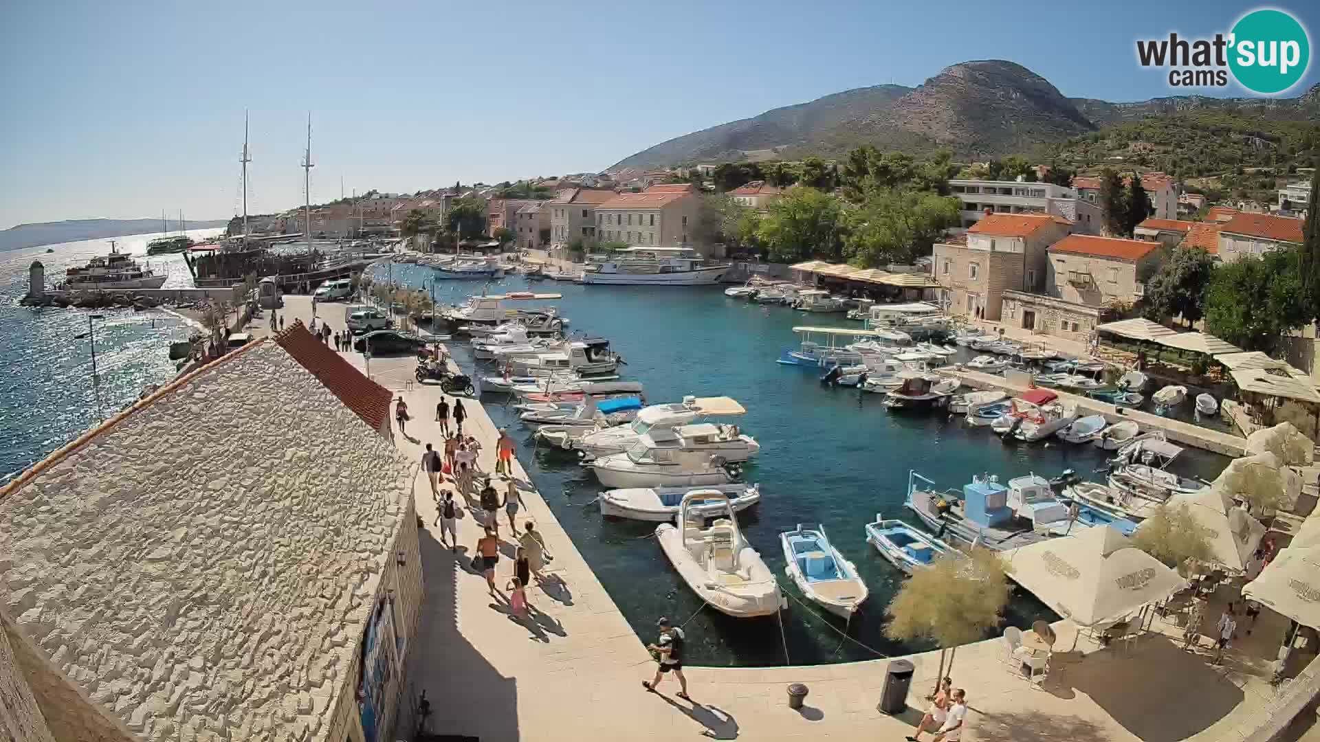 Webcam Bol Harbour – Live View of Bol Riva & Marina