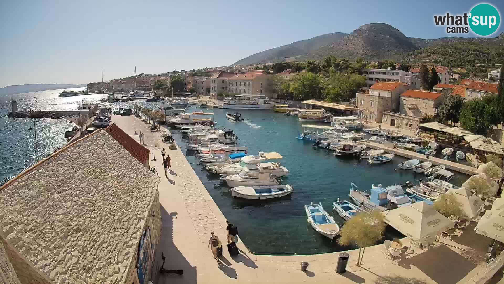 Webcam Bol Harbour – Live View of Bol Riva & Marina