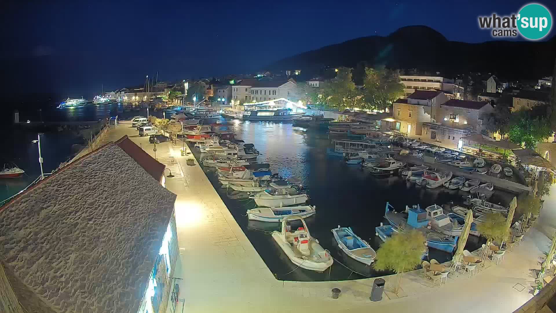 Webcam Bol Harbour – Live View of Bol Riva & Marina