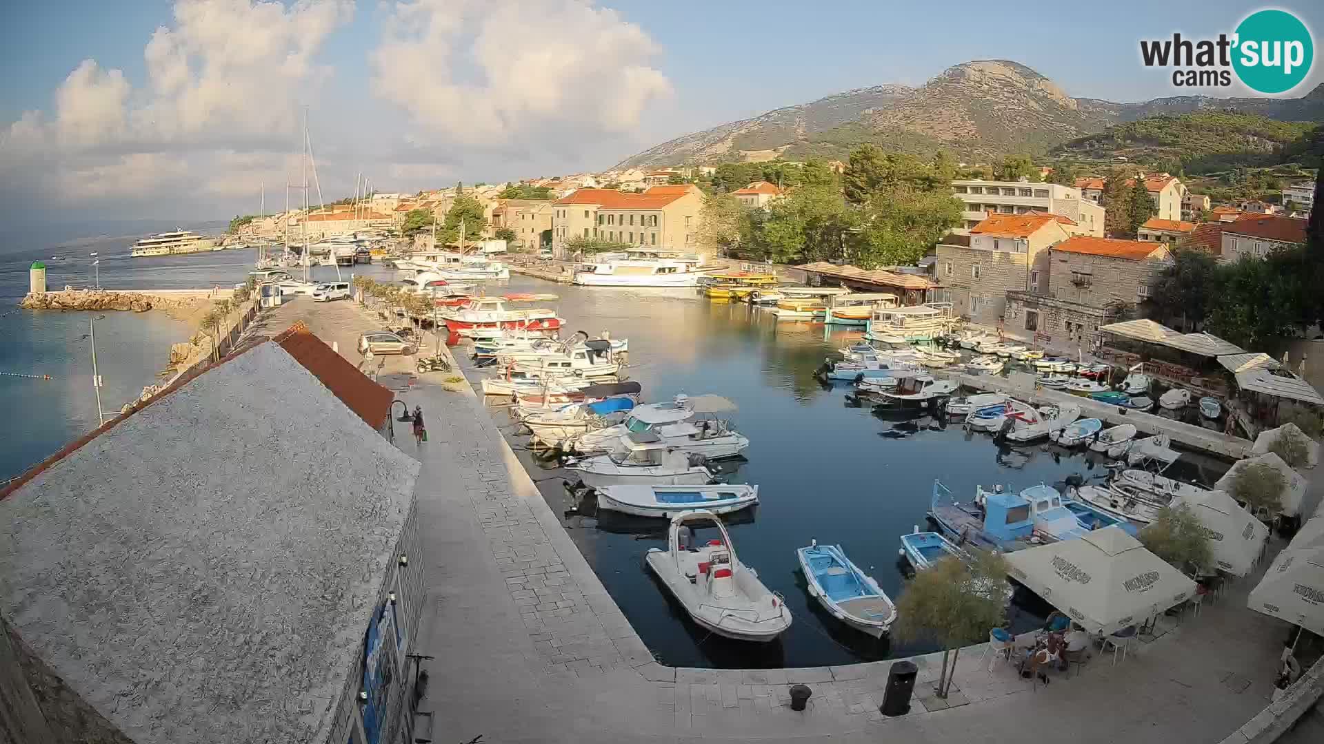 Webcam Bol Harbour – Live View of Bol Riva & Marina