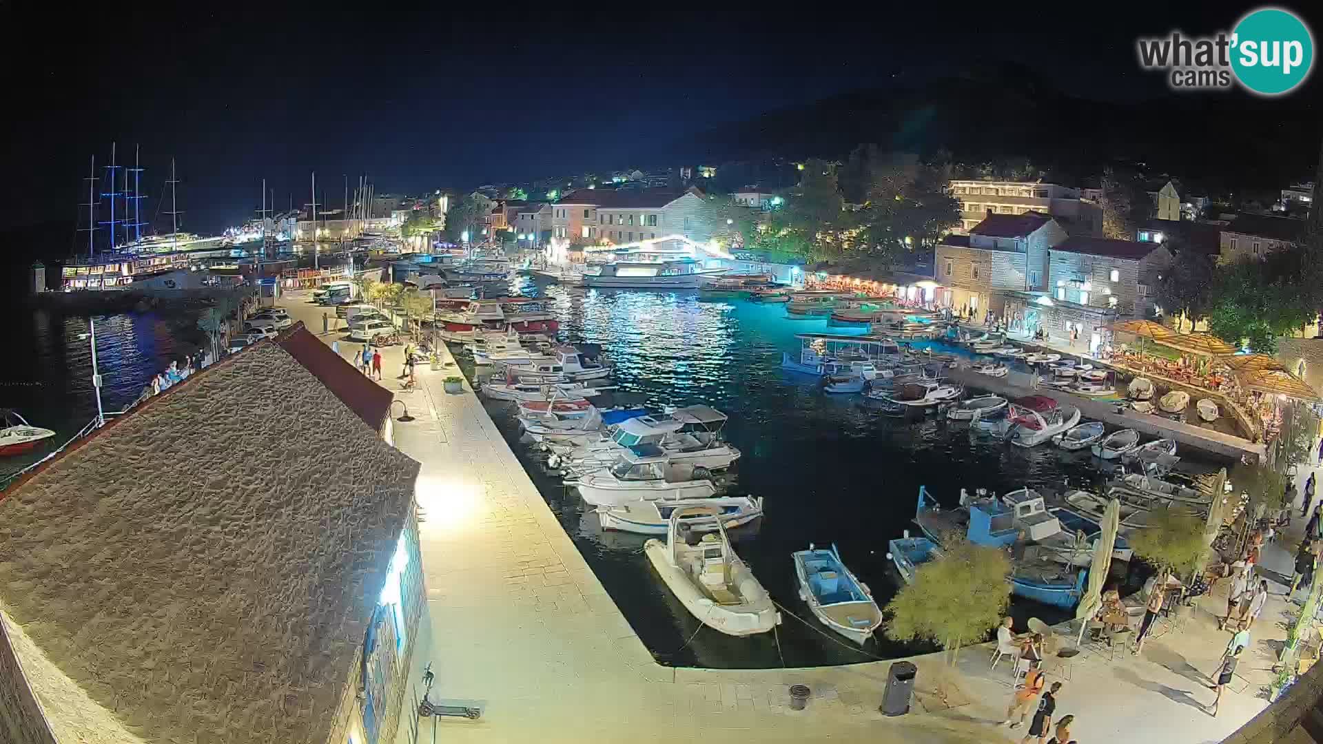 Webcam Bol Hafen – Liveblick auf Bol Riva & Marina