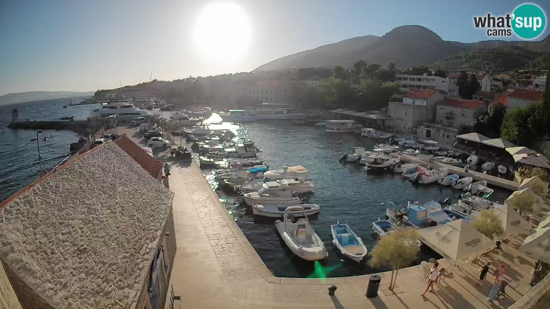 Webcam Bol Harbour – Live View of Bol Riva & Marina