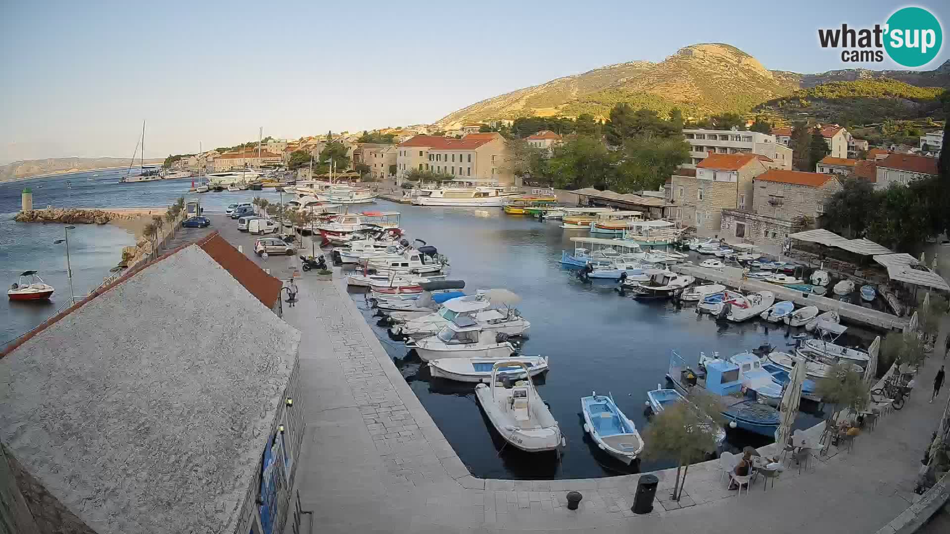 Webcam Bol Harbour – Live View of Bol Riva & Marina