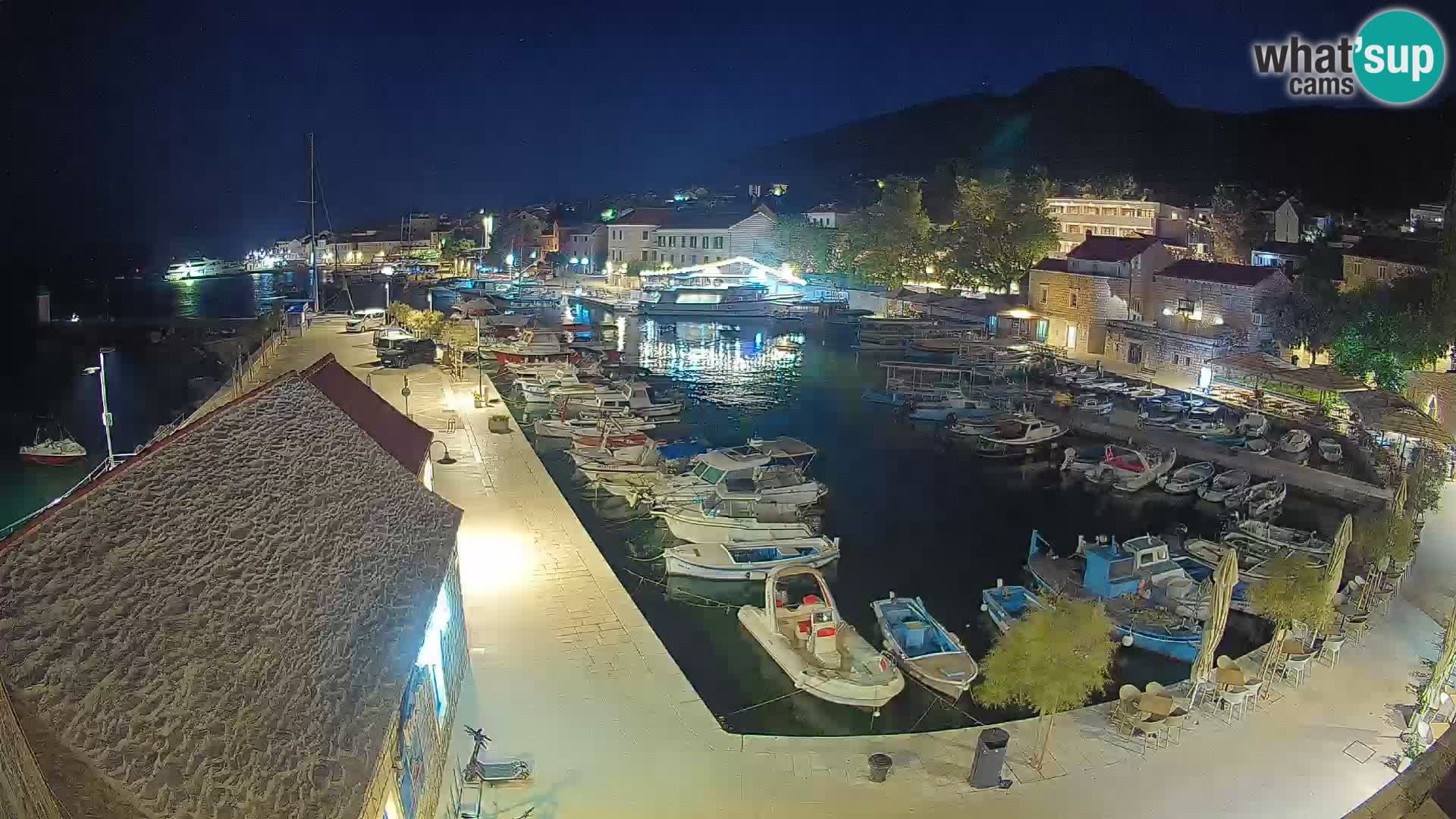 Webcam Bol Hafen – Liveblick auf Bol Riva & Marina