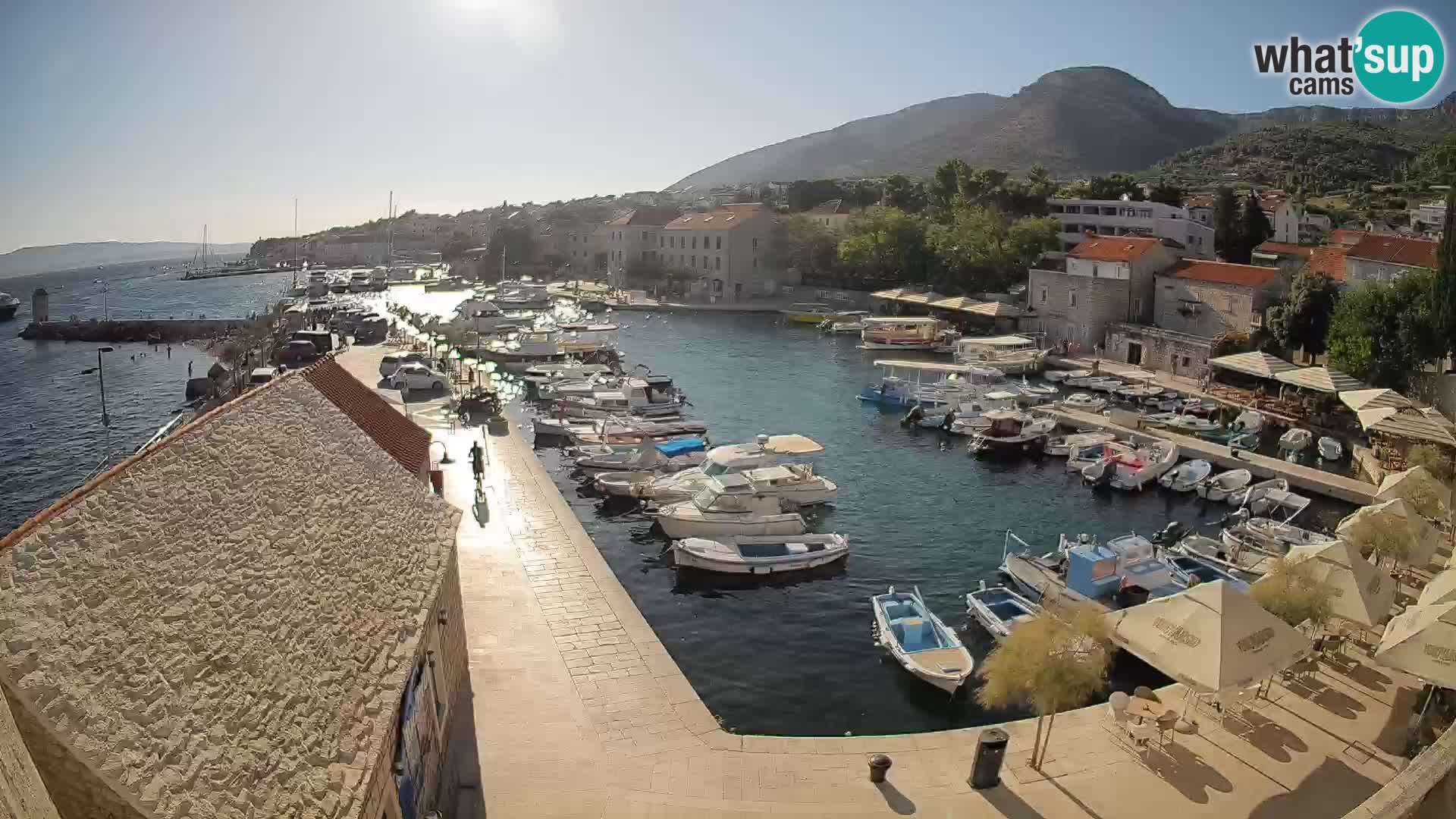 Webcam Bol Harbour – Live View of Bol Riva & Marina