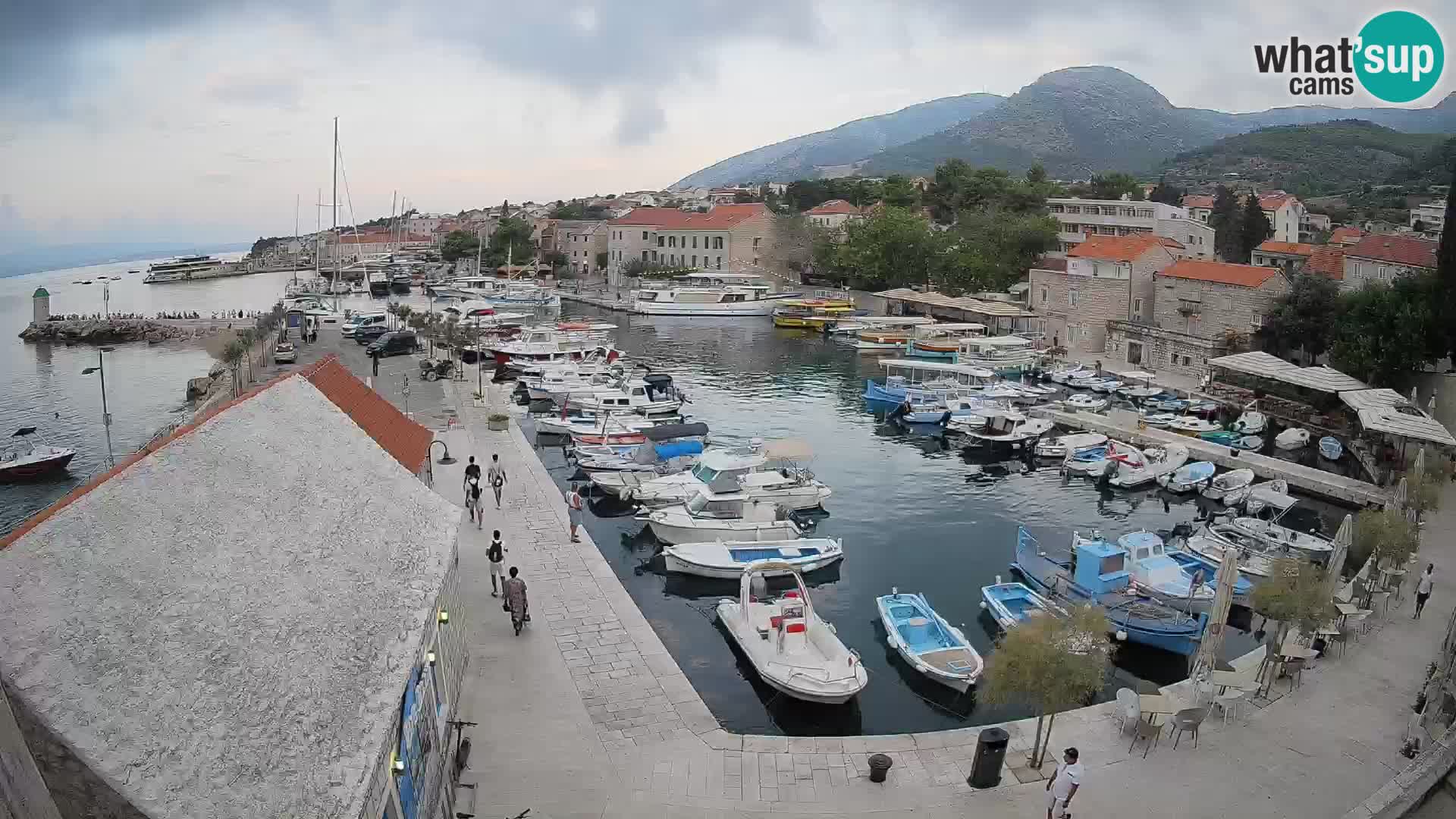 Webcam Bol Harbour – Live View of Bol Riva & Marina