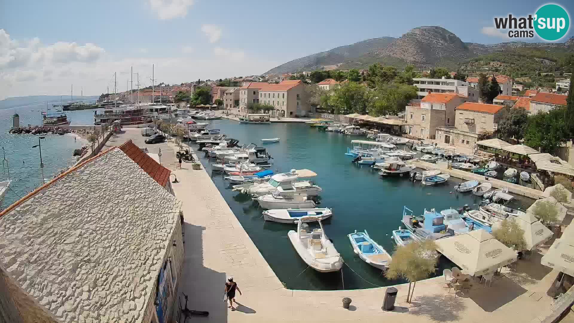 Webcam Bol Harbour – Live View of Bol Riva & Marina