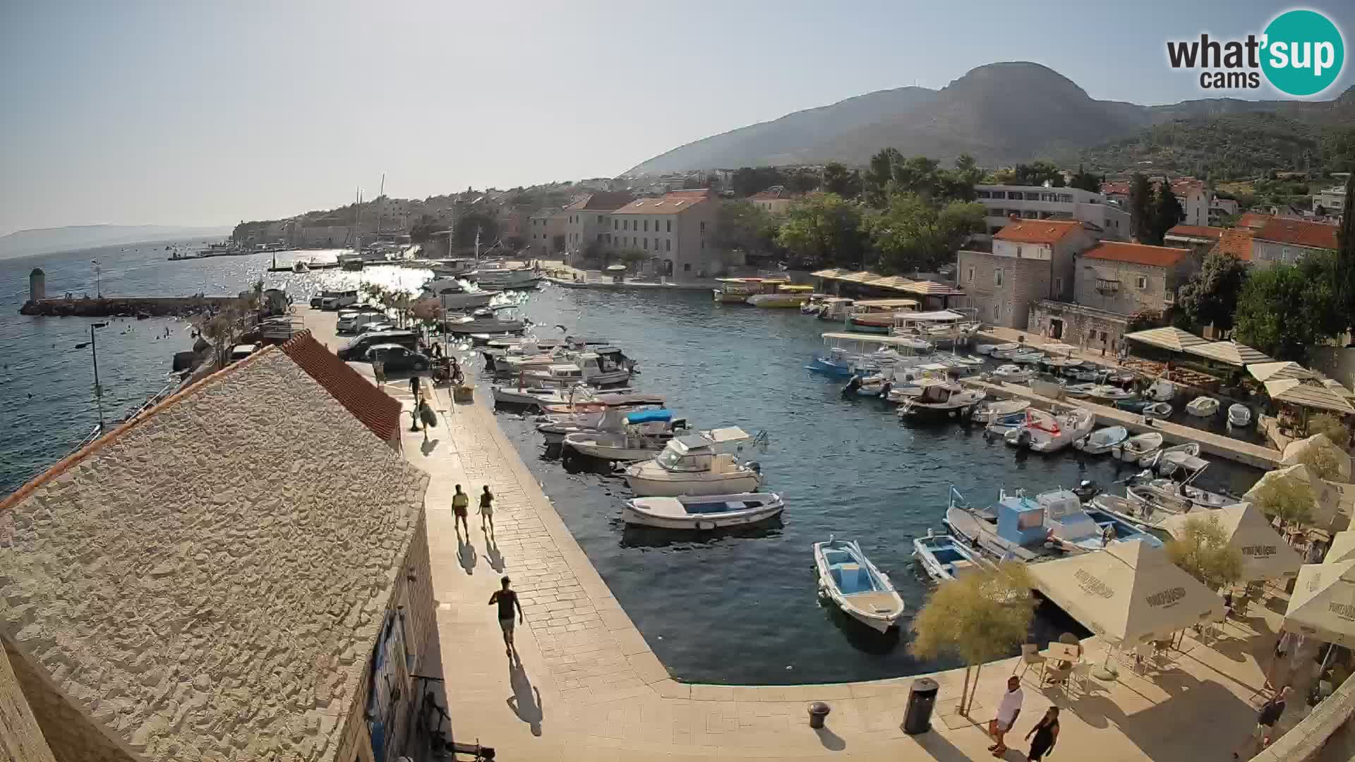 Webcam Bol Harbour – Live View of Bol Riva & Marina