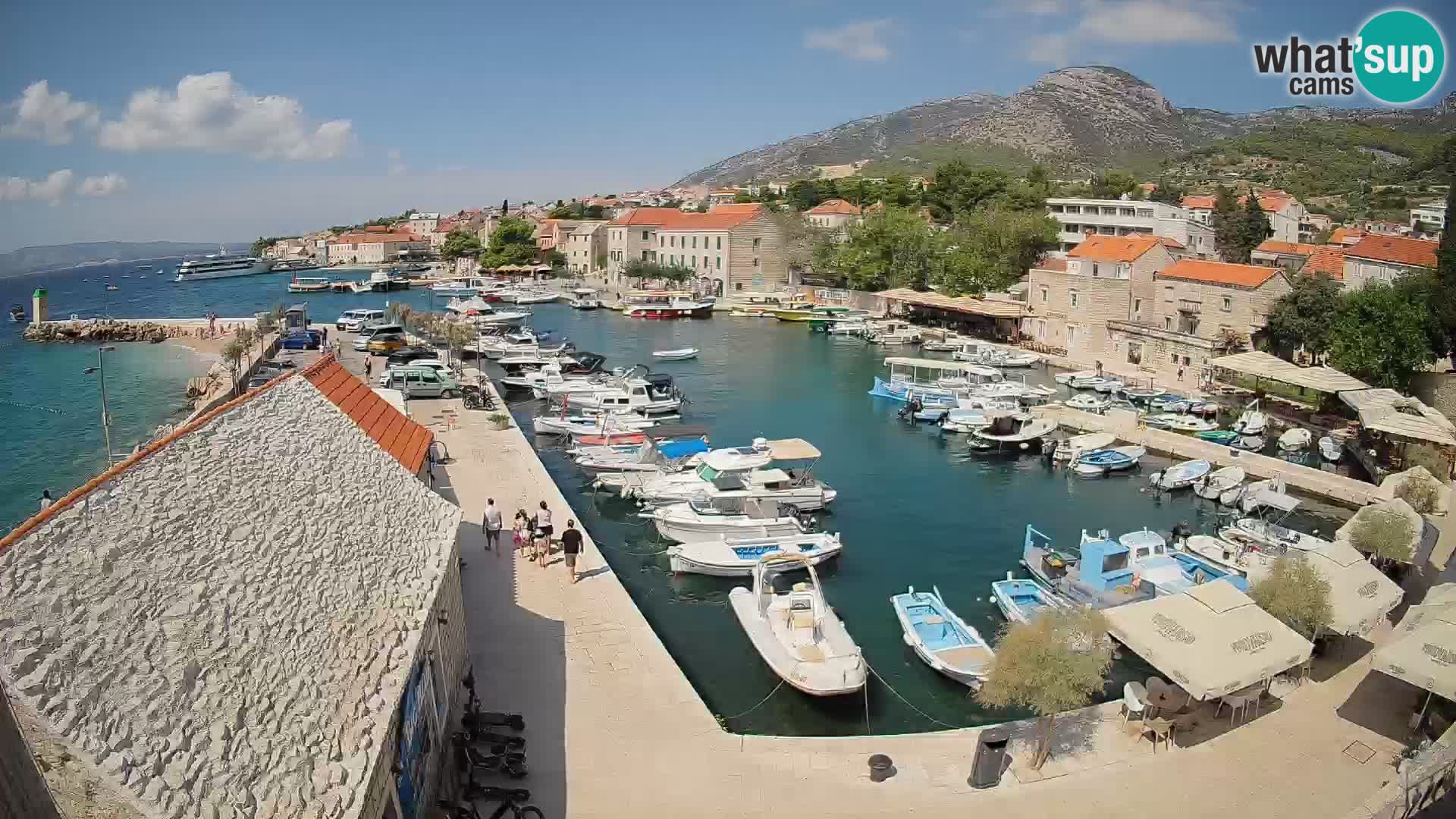 Webcam porto di Bol – Vista live sulla Riva e Marina