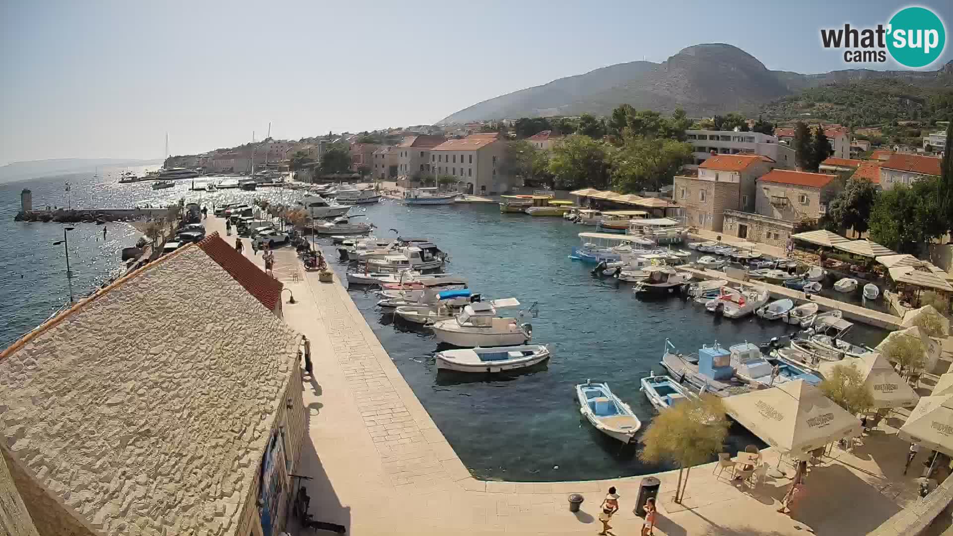 Webcam Bol Harbour – Live View of Bol Riva & Marina