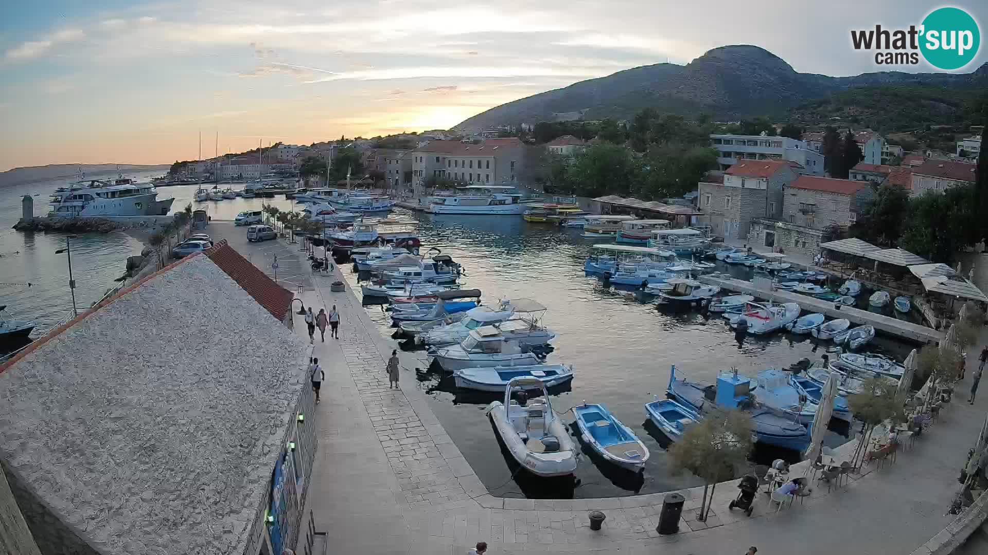Webcam Bol Harbour – Live View of Bol Riva & Marina