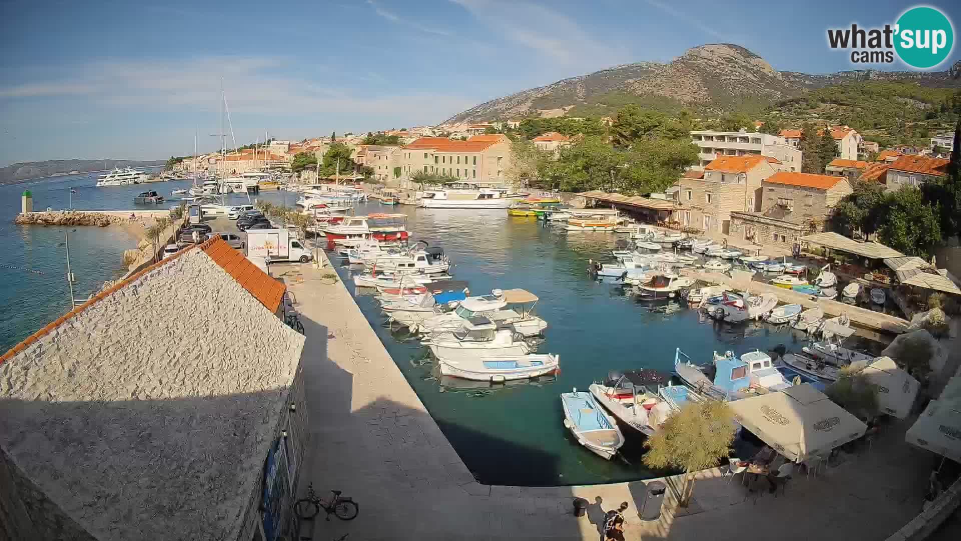 Webcam Bol Harbour – Live View of Bol Riva & Marina