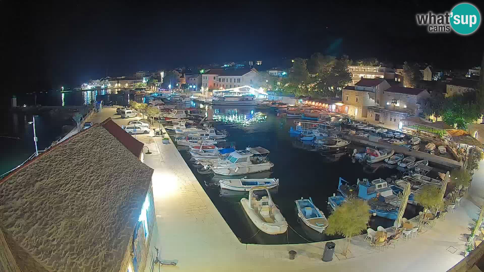 Webcam Bol Hafen – Liveblick auf Bol Riva & Marina
