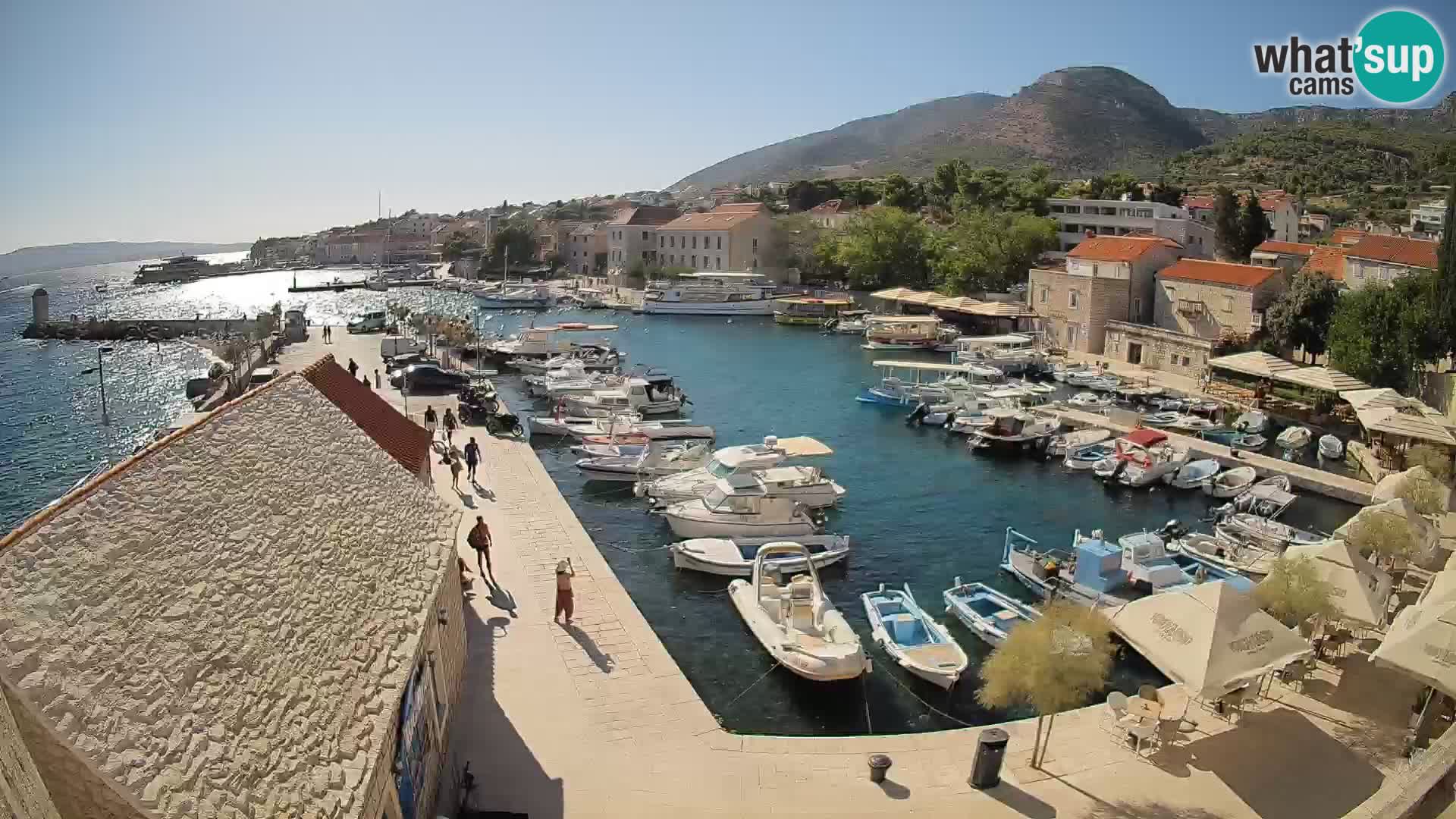 Webcam Bol Hafen – Liveblick auf Bol Riva & Marina