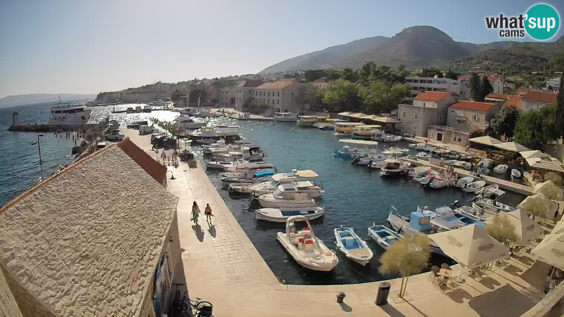 Webcam Bol Harbour – Live View of Bol Riva & Marina