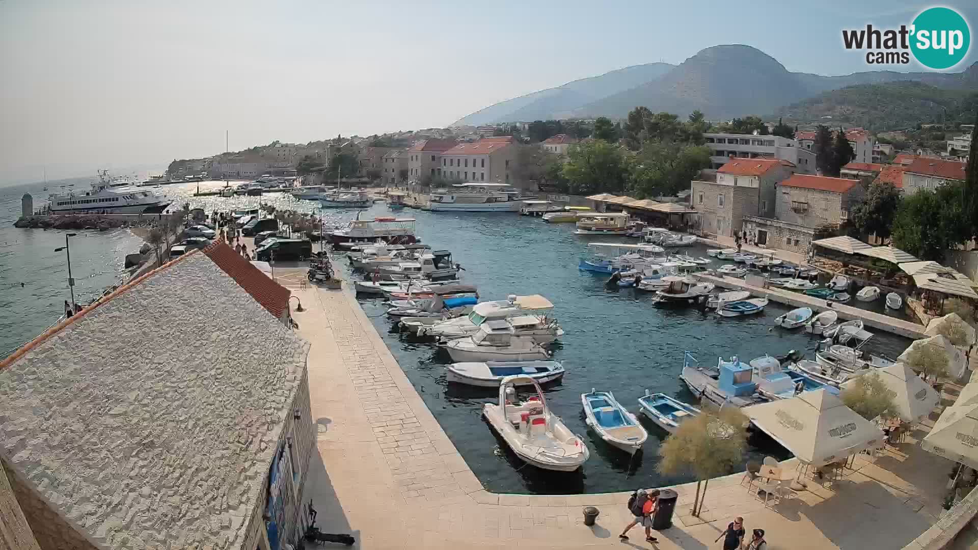 Webcam Bol Harbour – Live View of Bol Riva & Marina