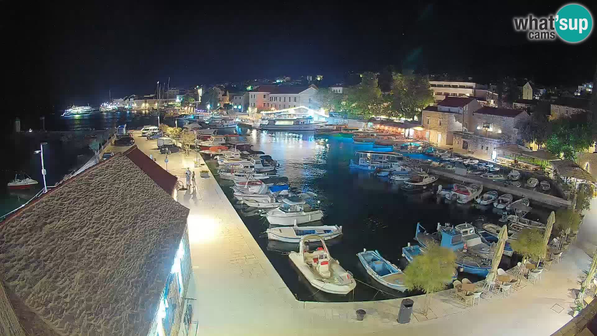 Webcam Bol Hafen – Liveblick auf Bol Riva & Marina