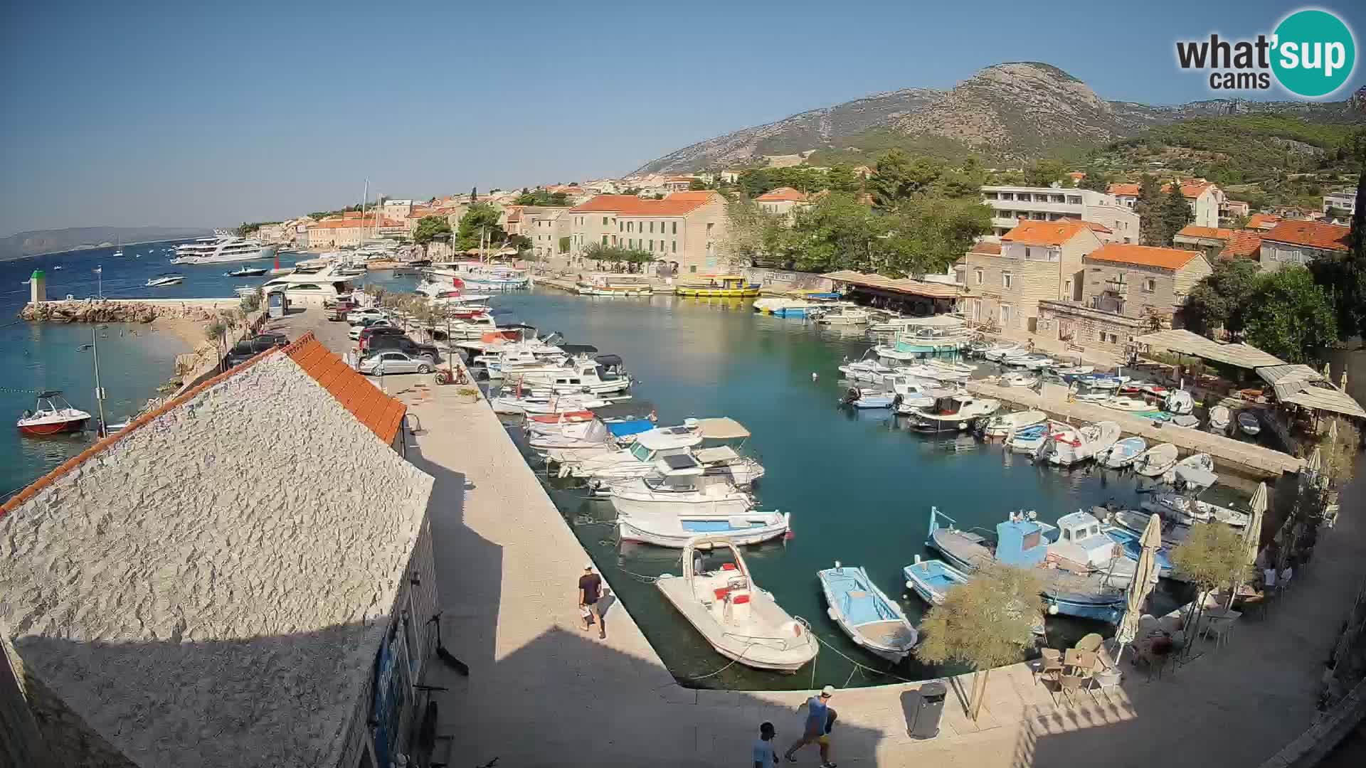 Webcam Bol Harbour – Live View of Bol Riva & Marina