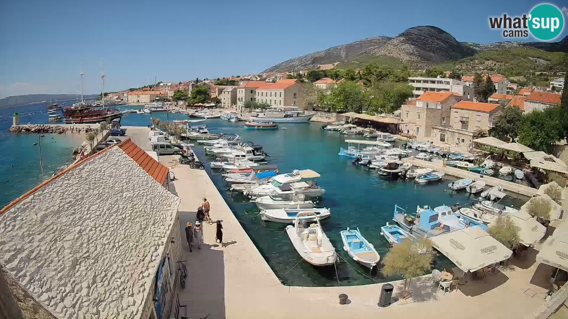 Webcam Bol Harbour – Live View of Bol Riva & Marina
