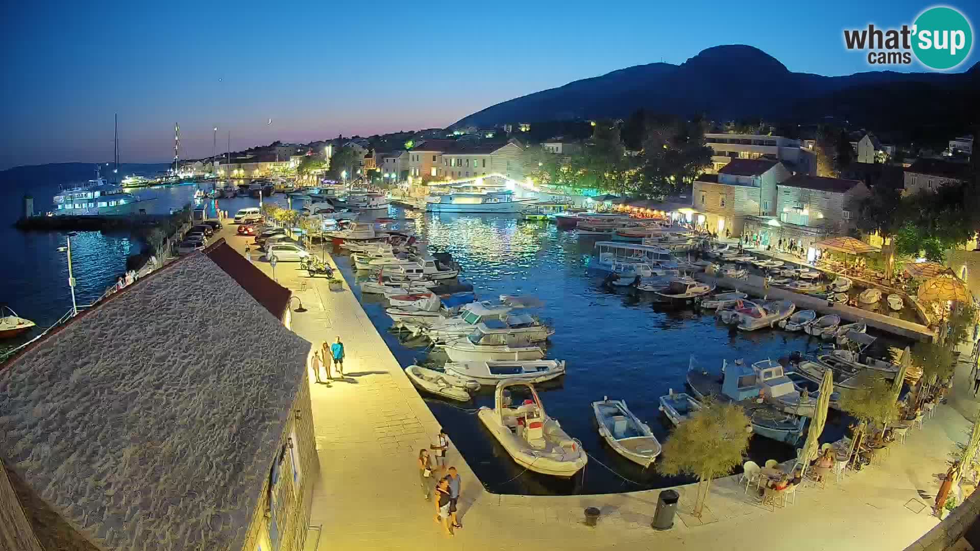 Webcam Bol Harbour – Live View of Bol Riva & Marina