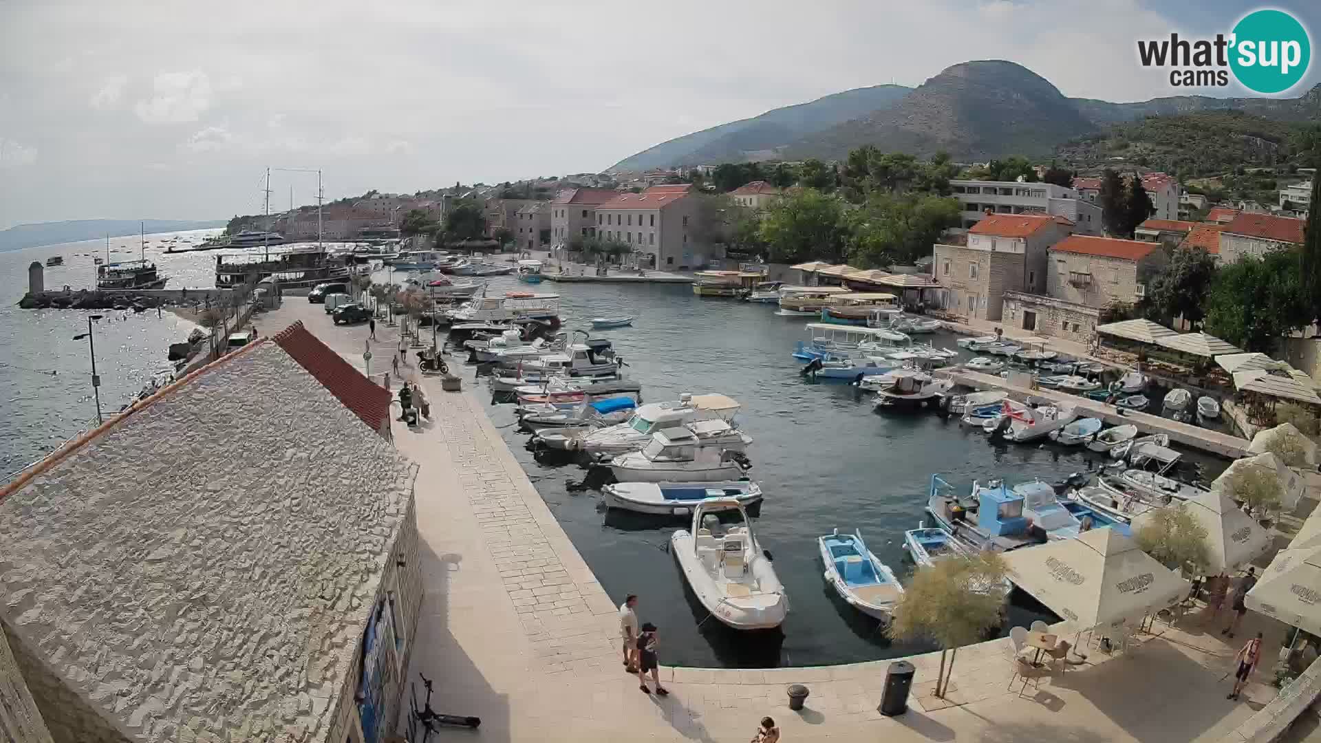 Webcam Bol Harbour – Live View of Bol Riva & Marina