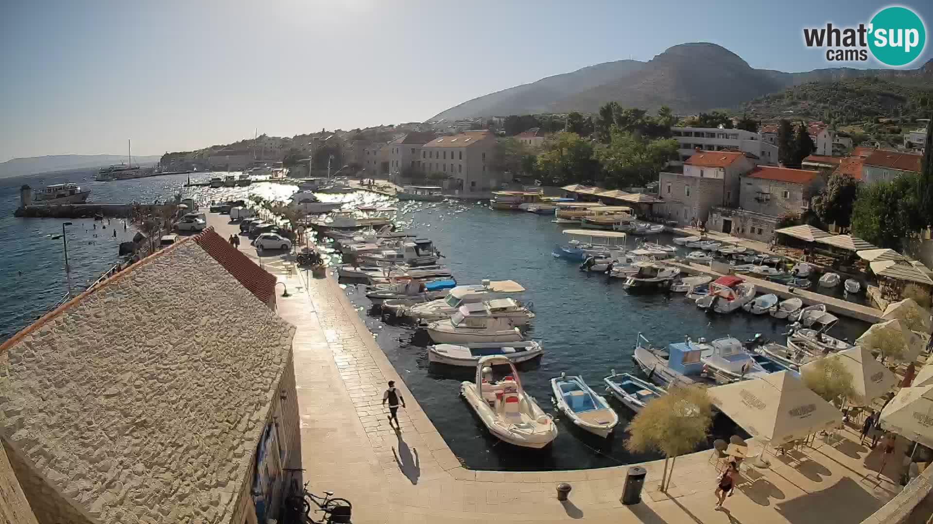 Webcam Bol Hafen – Liveblick auf Bol Riva & Marina