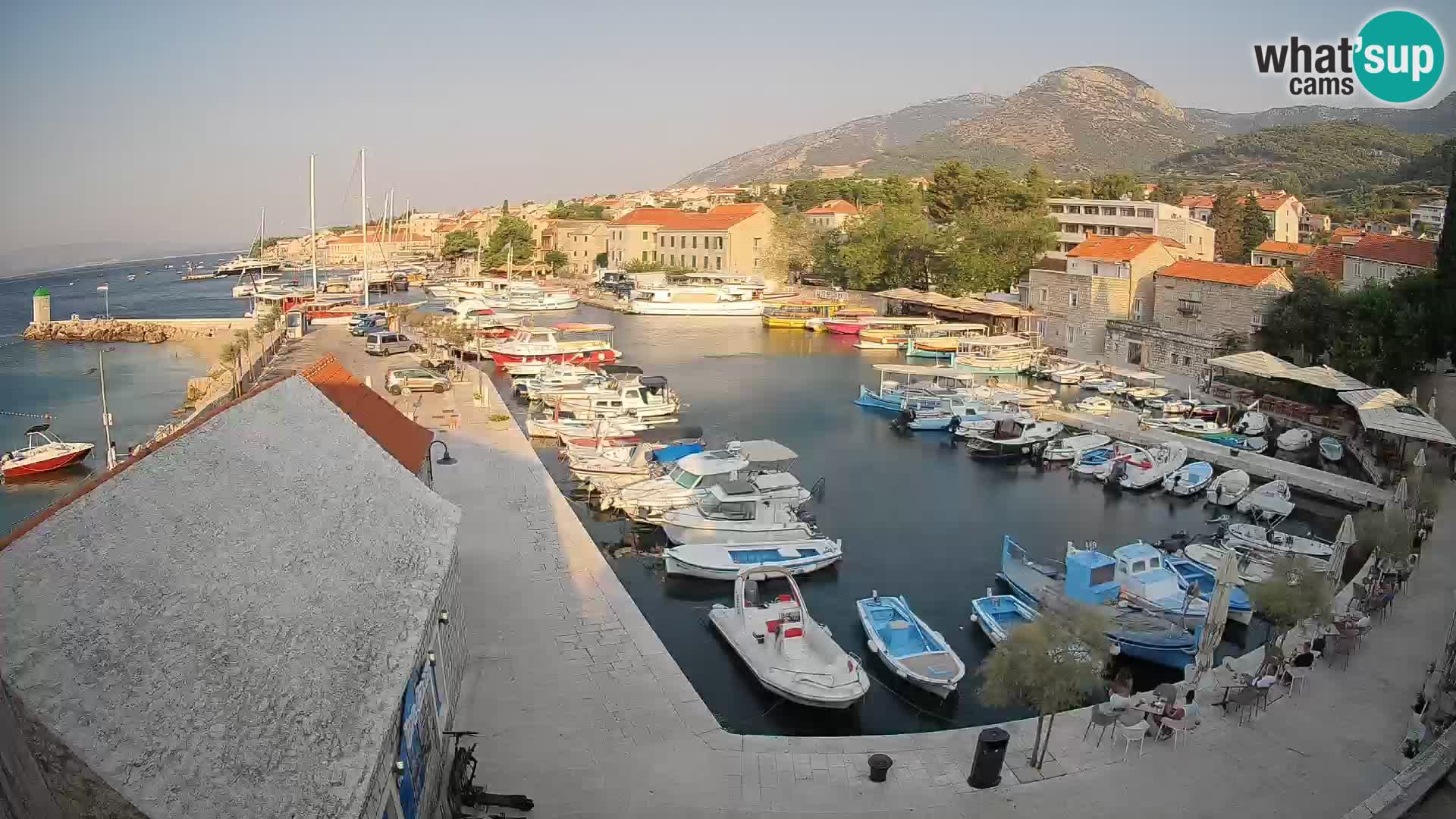 Webcam Bol Harbour – Live View of Bol Riva & Marina
