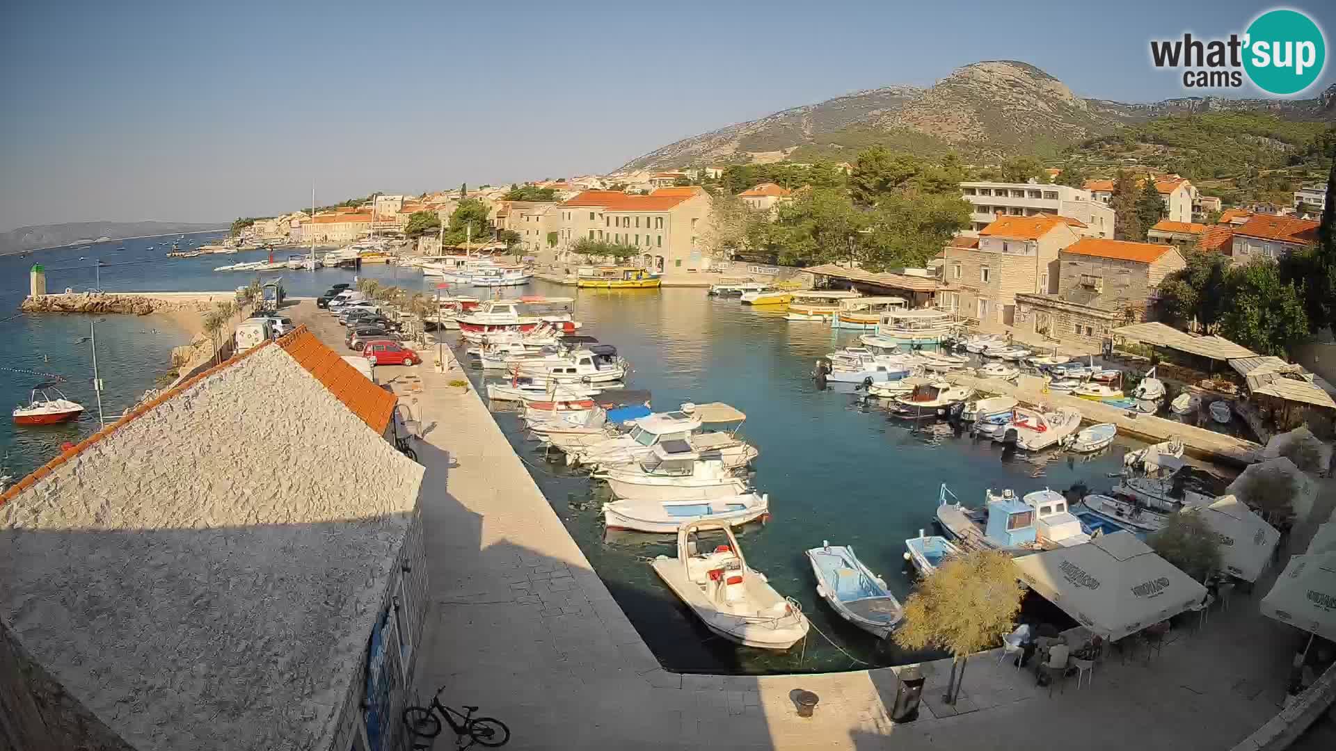 Webcam Bol Harbour – Live View of Bol Riva & Marina
