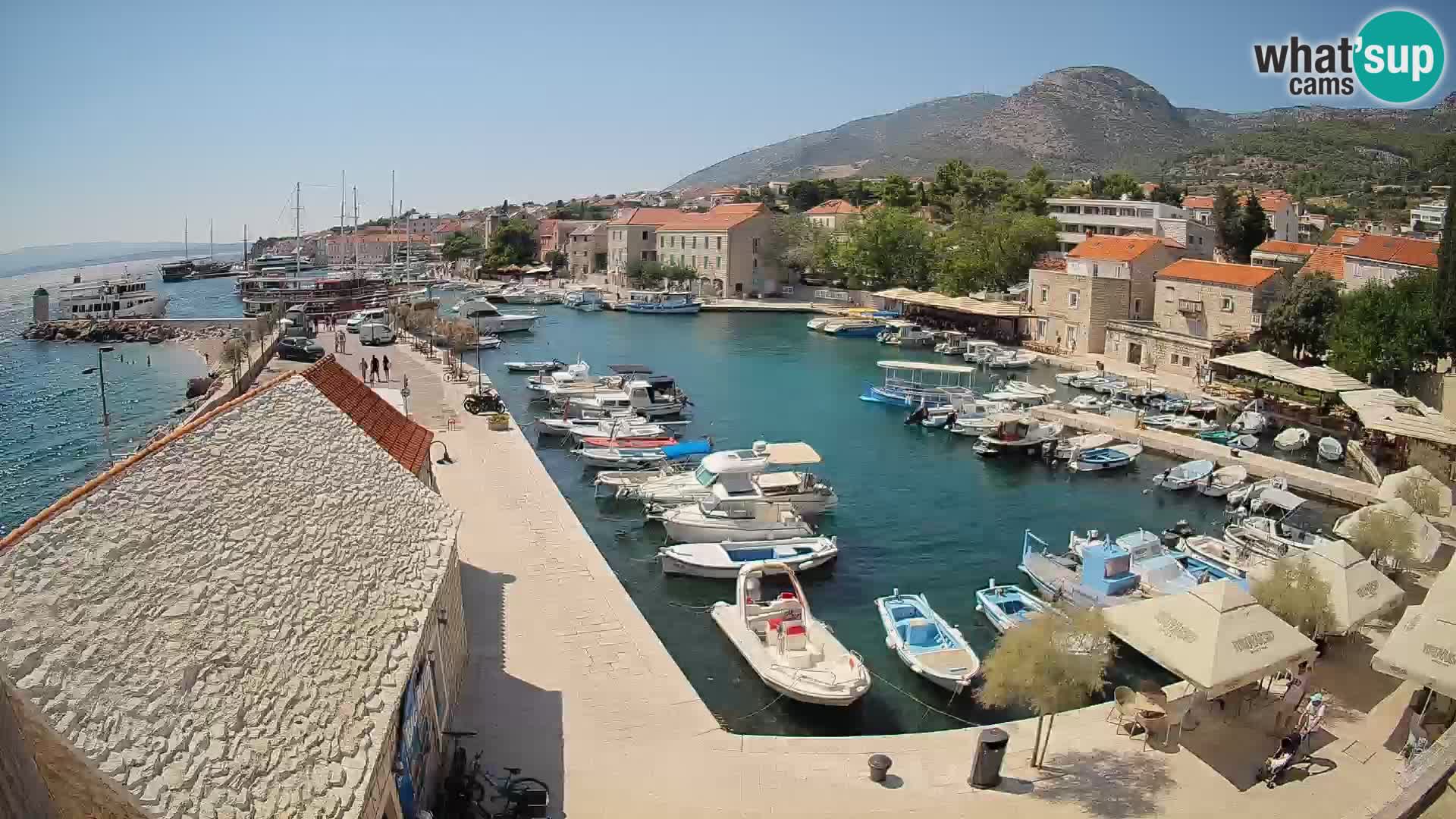 Webcam Bol Harbour – Live View of Bol Riva & Marina