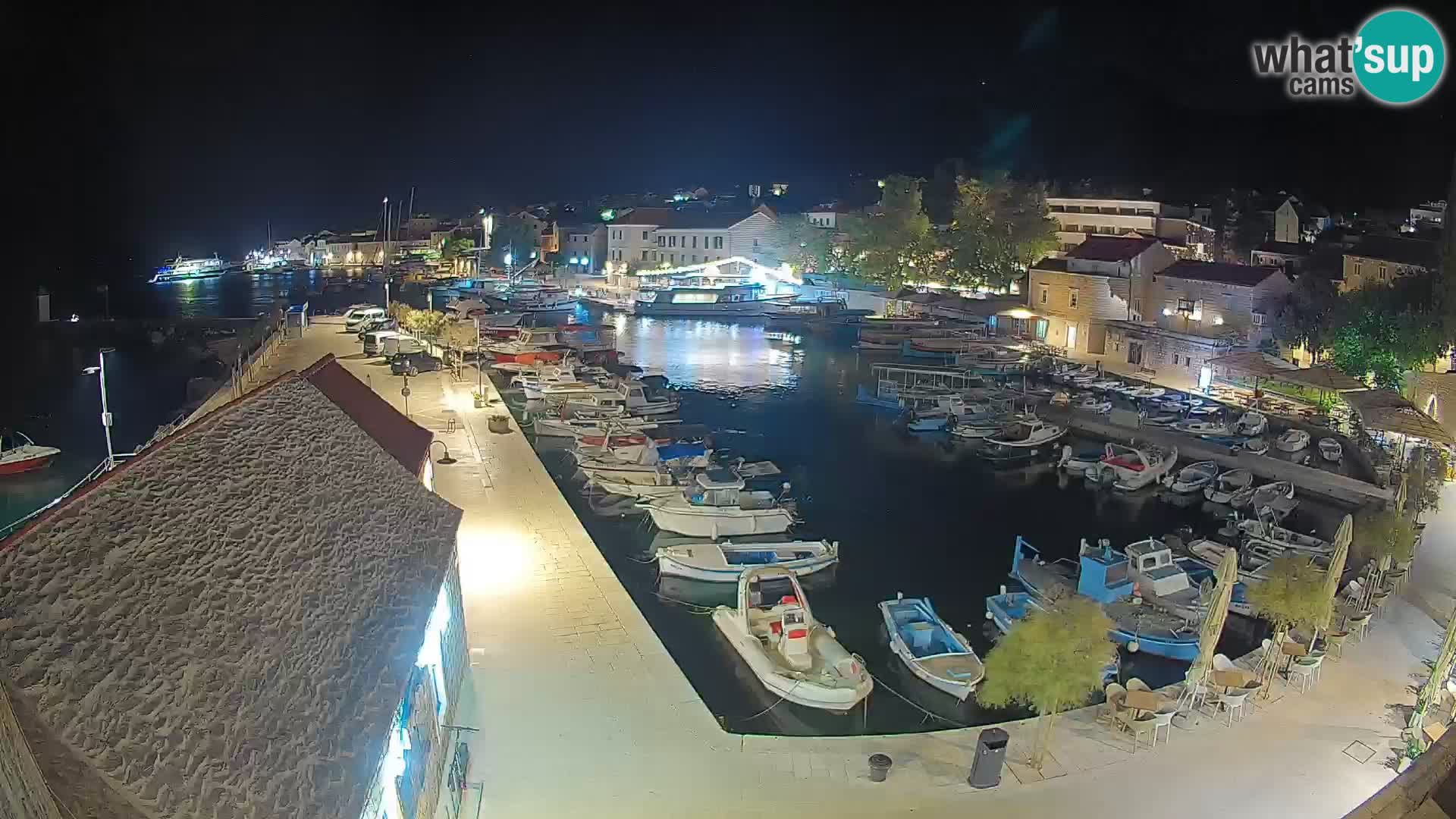 Webcam Bol Hafen – Liveblick auf Bol Riva & Marina