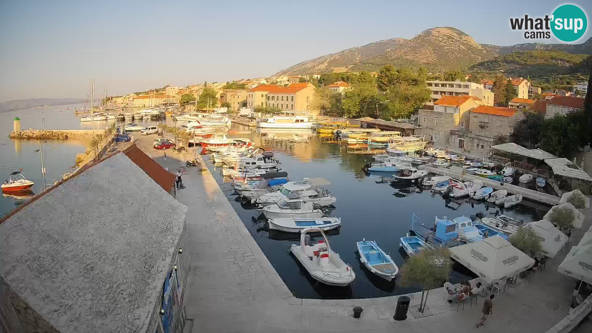 Webcam Bol Hafen – Liveblick auf Bol Riva & Marina