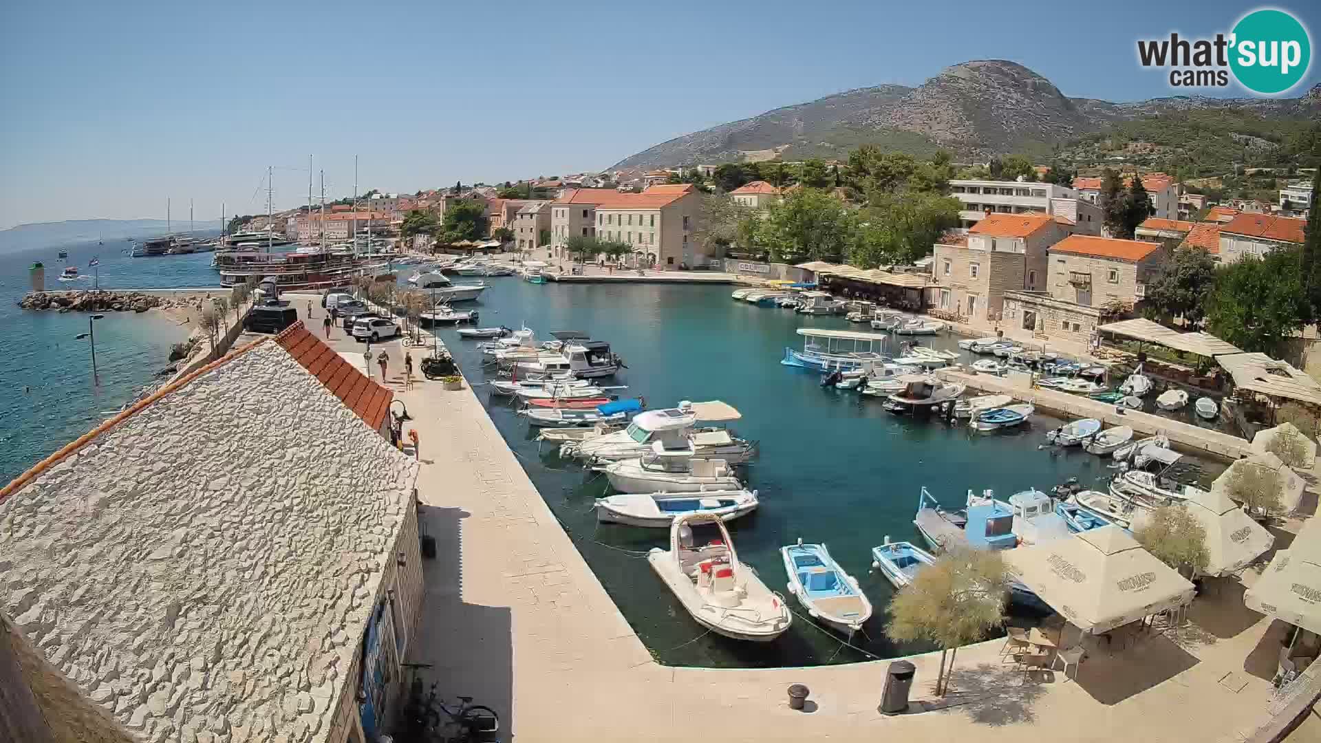 Webcam Bol Harbour – Live View of Bol Riva & Marina