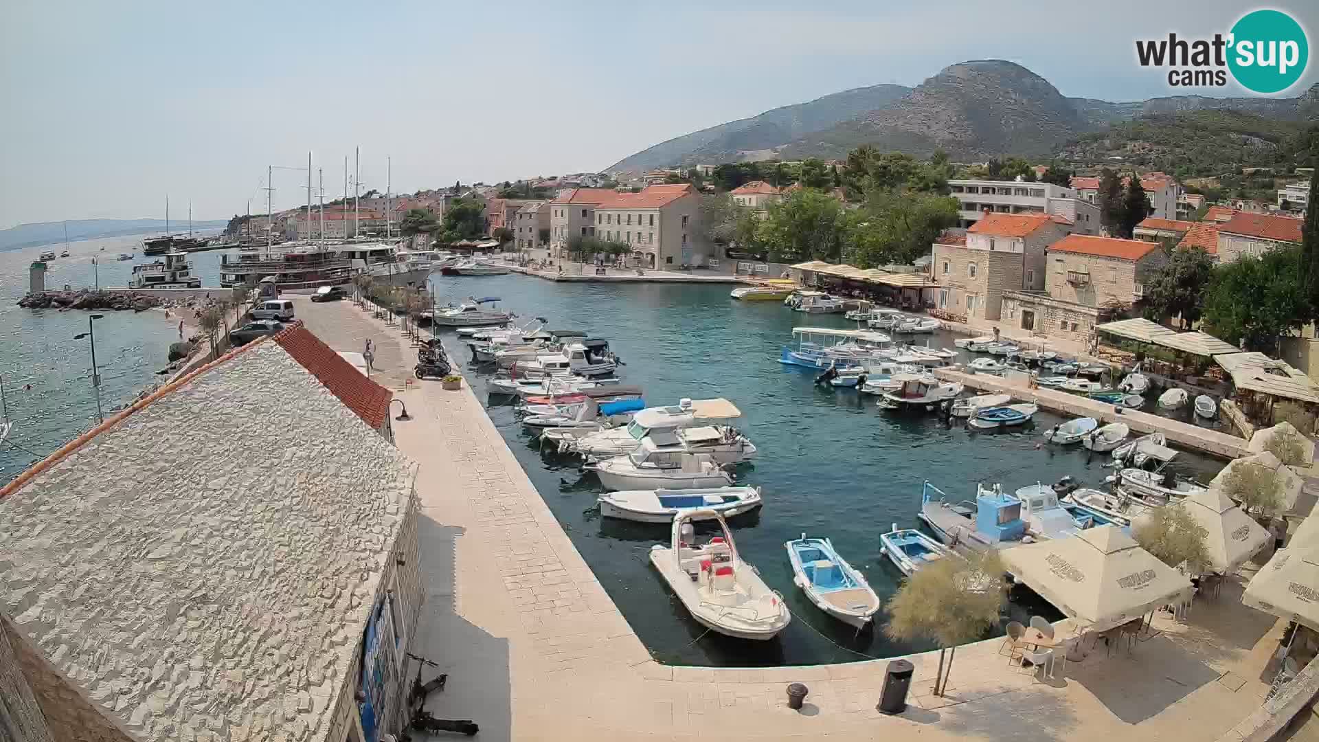 Webcam Bol Harbour – Live View of Bol Riva & Marina