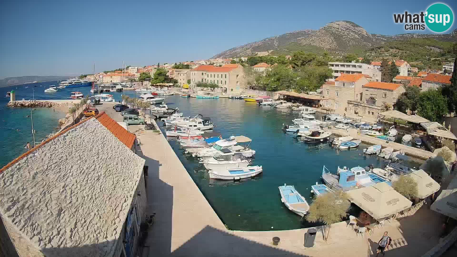 Webcam Bol Harbour – Live View of Bol Riva & Marina