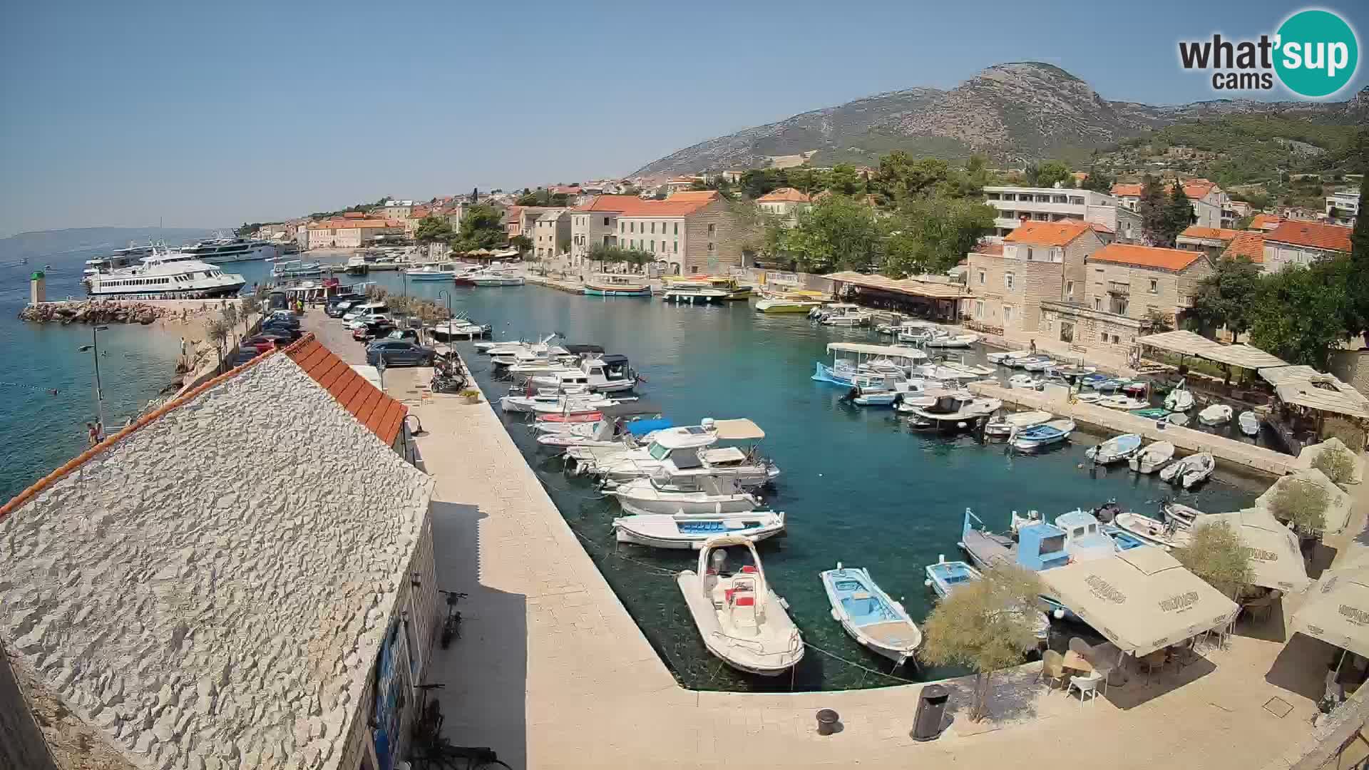 Webcam Bol Harbour – Live View of Bol Riva & Marina