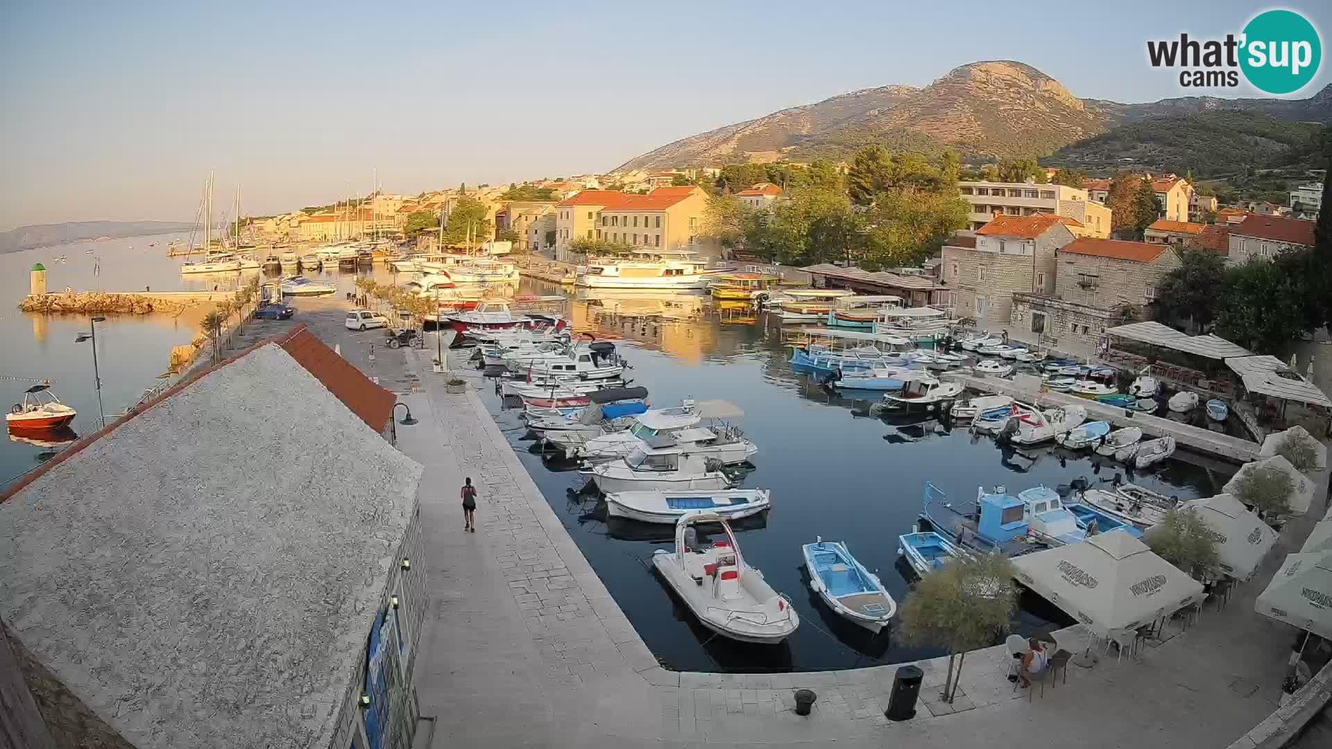 Webcam Bol Harbour – Live View of Bol Riva & Marina