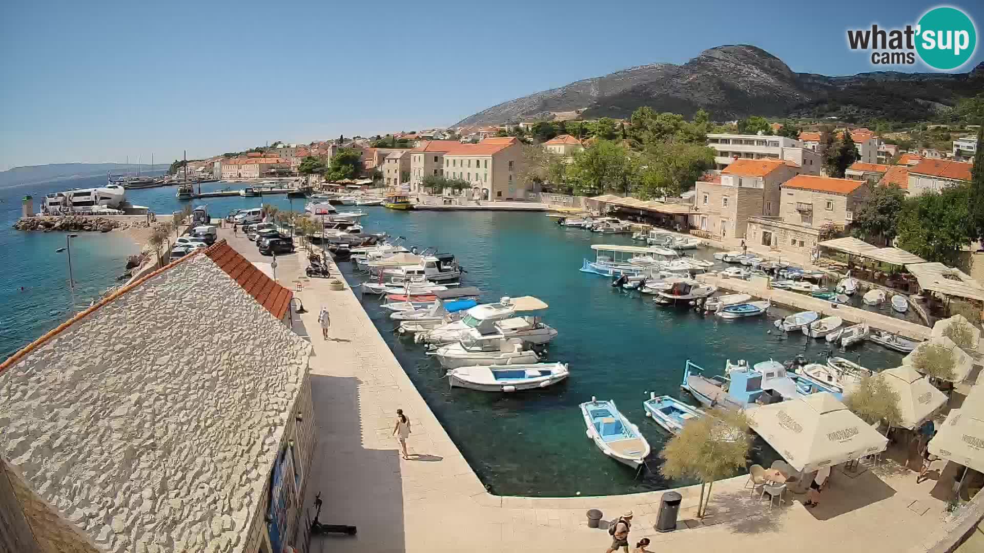 Webcam Bol Harbour – Live View of Bol Riva & Marina