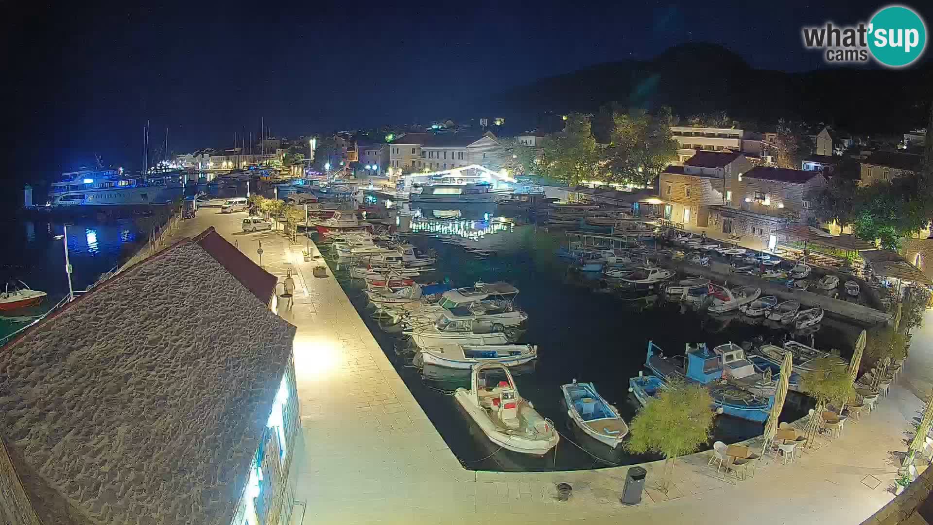 Webcam Bol Harbour – Live View of Bol Riva & Marina