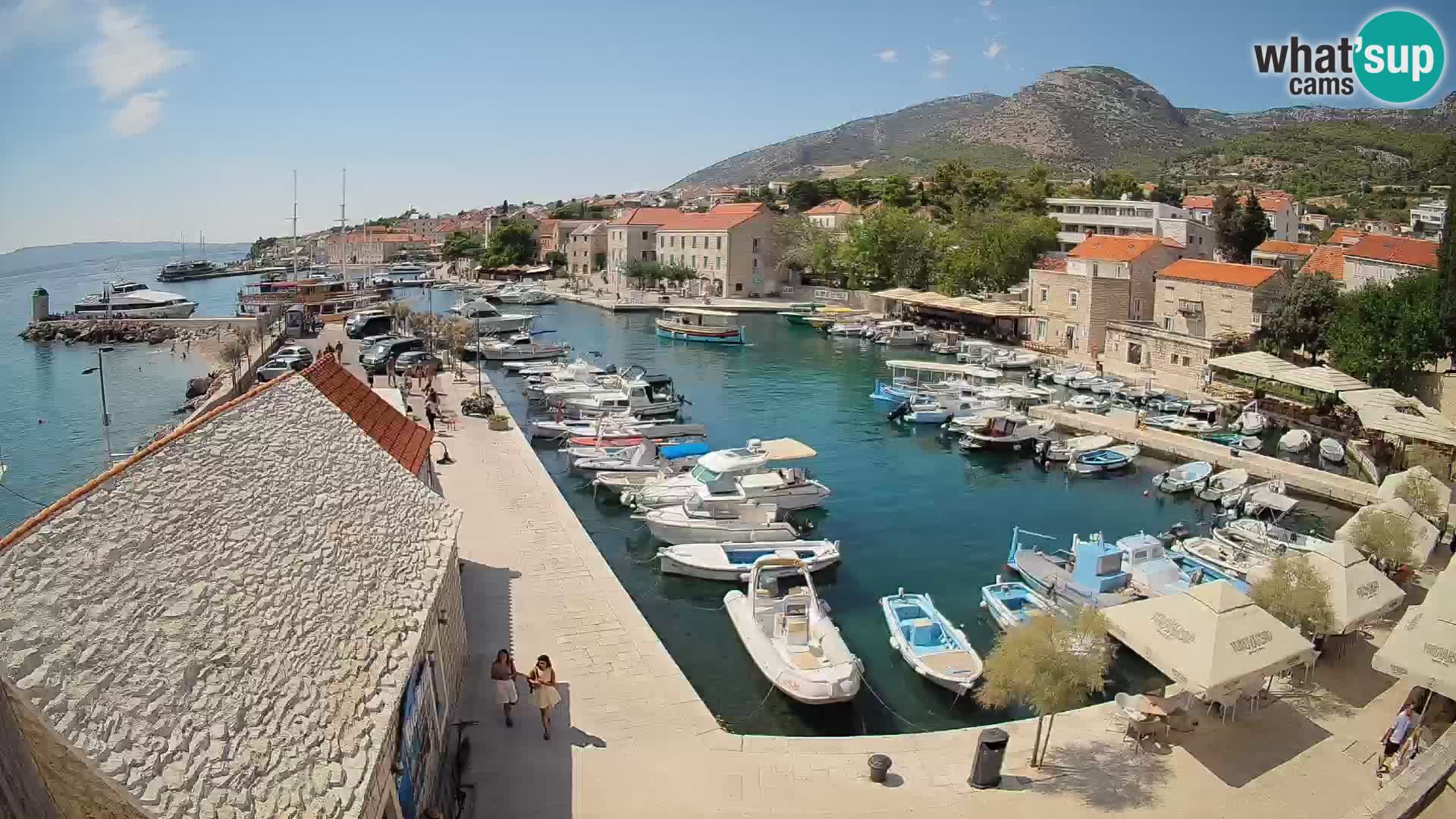 Webcam Bol Harbour – Live View of Bol Riva & Marina