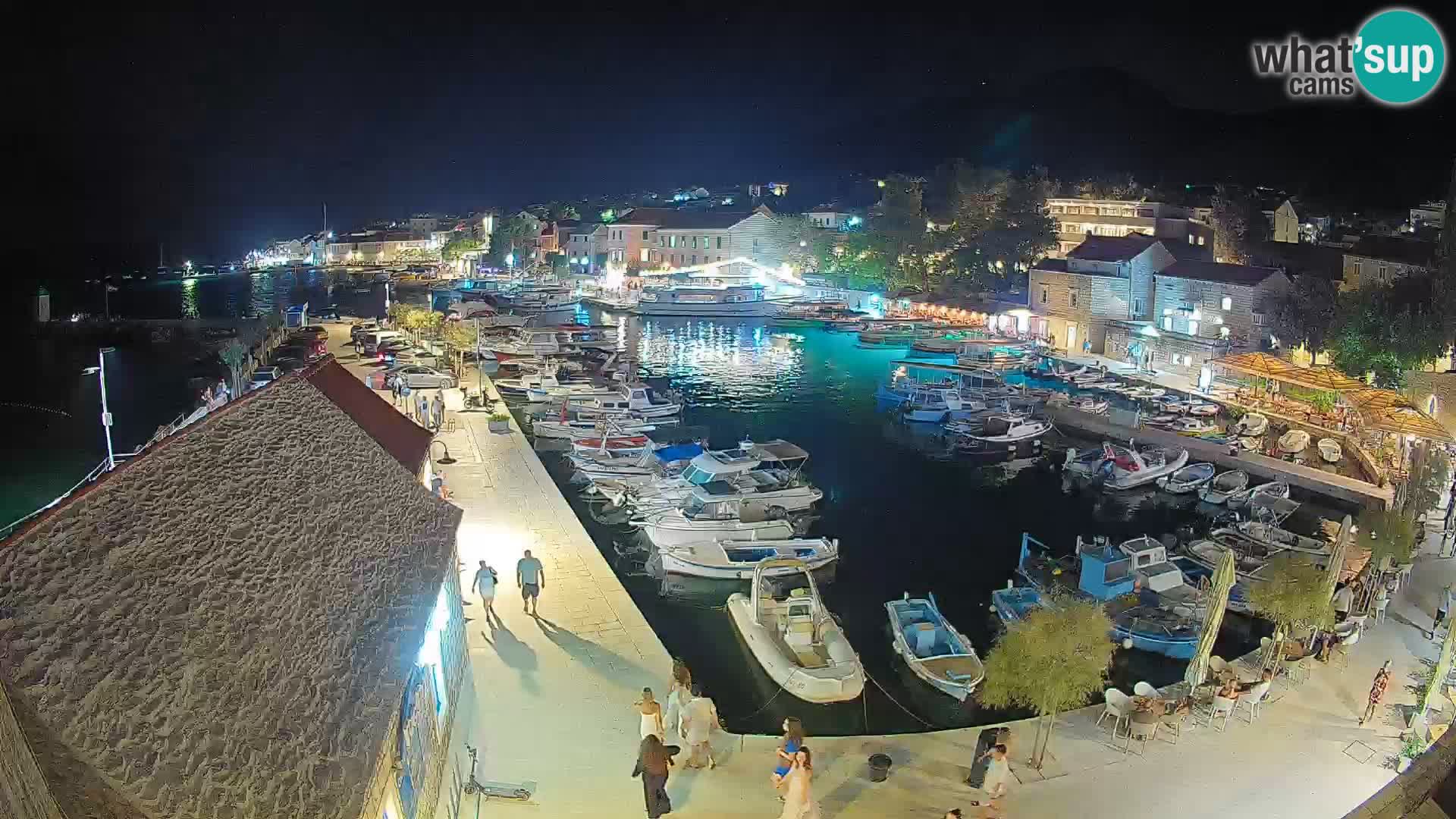 Webcam porto di Bol – Vista live sulla Riva e Marina
